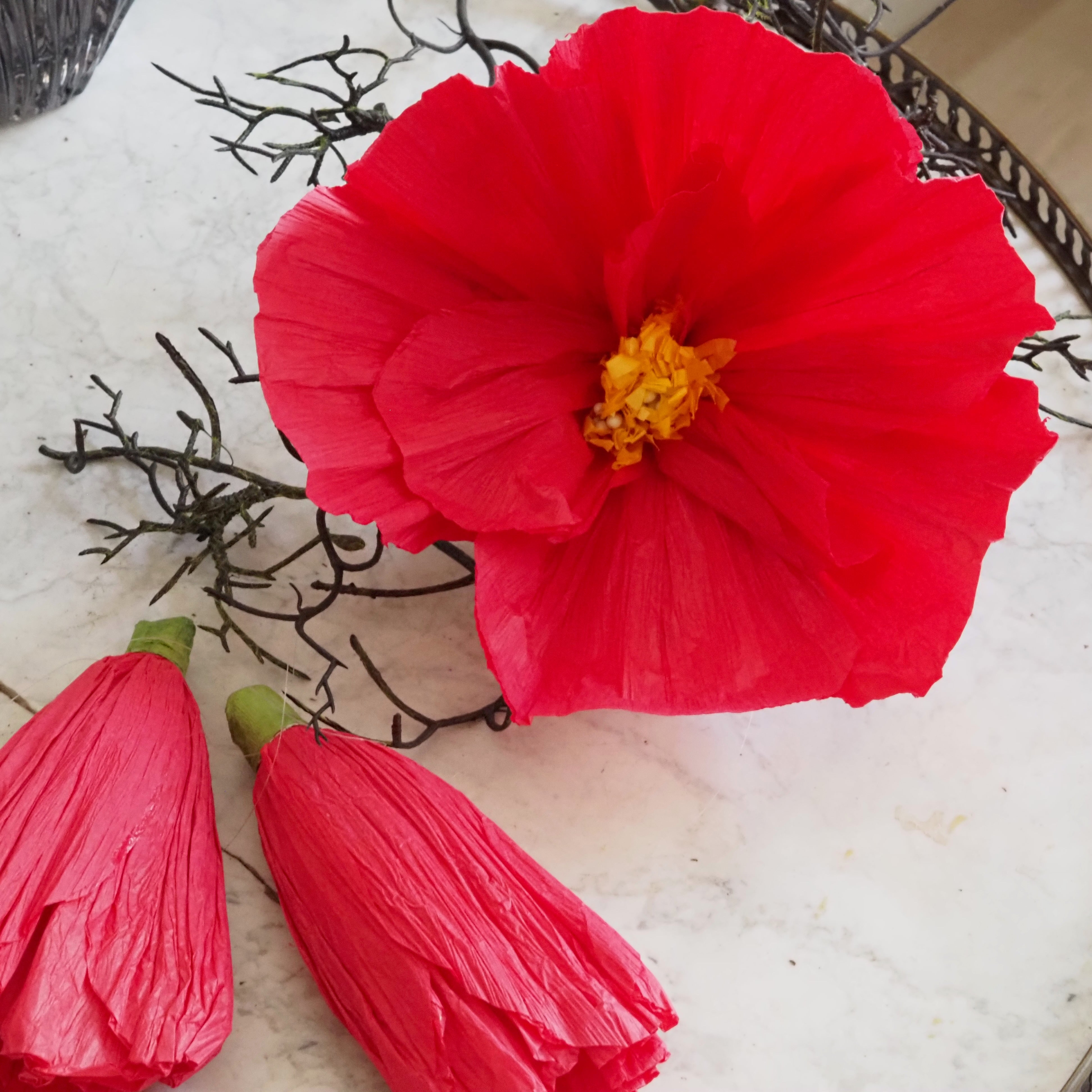 Papierblüte Rot · dekorative Papierblumen im 3er Set, Kunstblume
