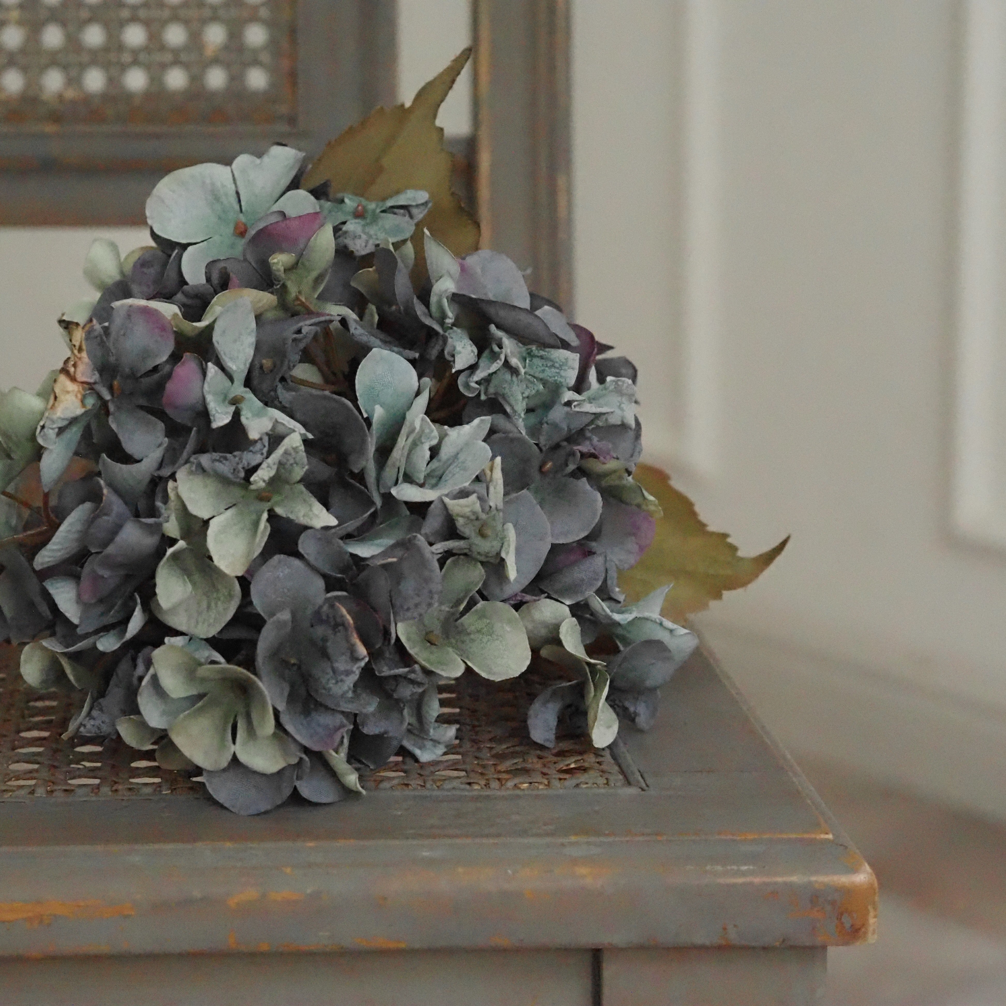 Hortensie Blaugrau · Textilblüte in Trockenblumenoptik