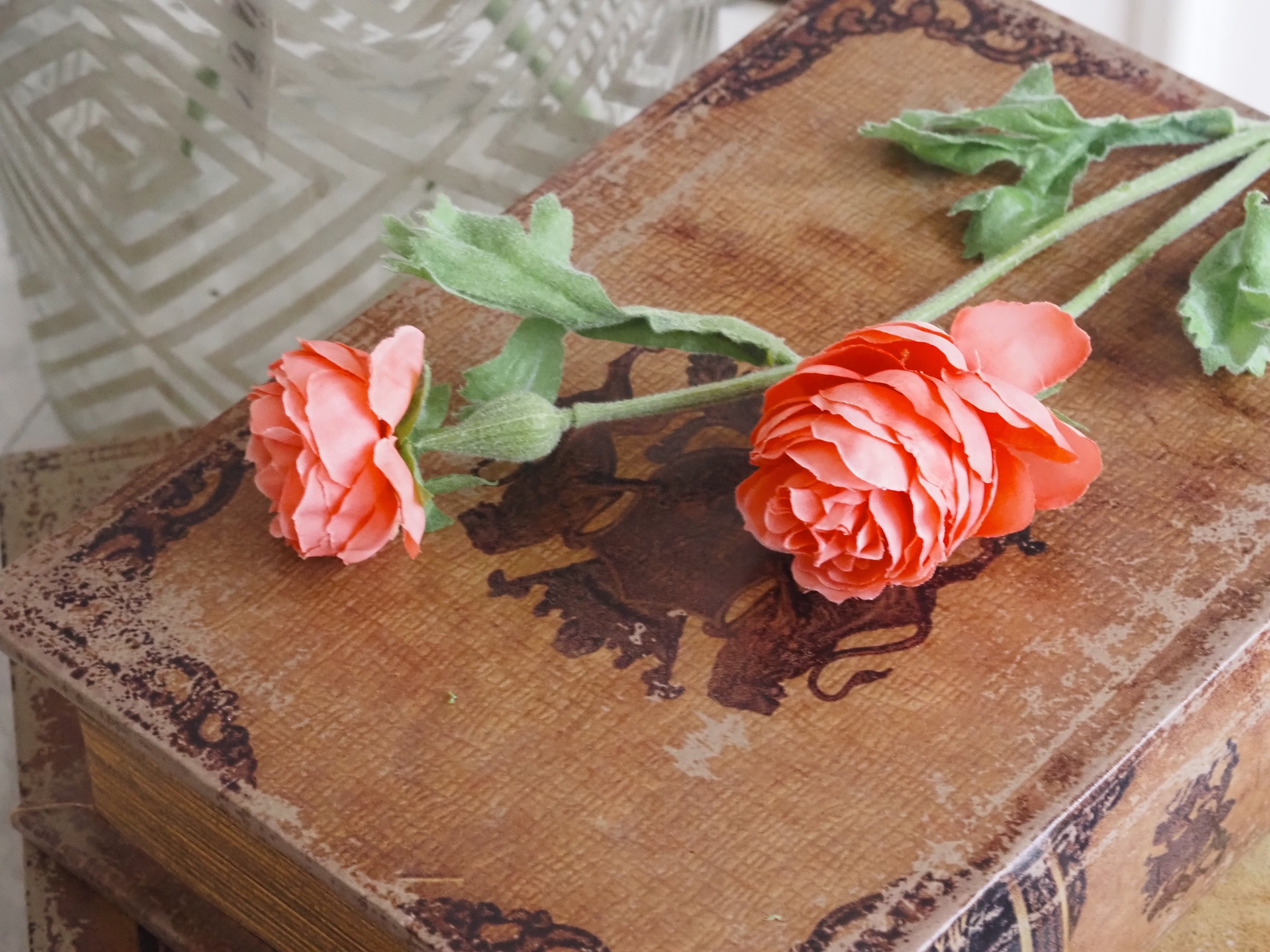 Ranunkelzweig · Pfirsichfarbene Kunstblüte · Florale Dekoration Kunstblumen