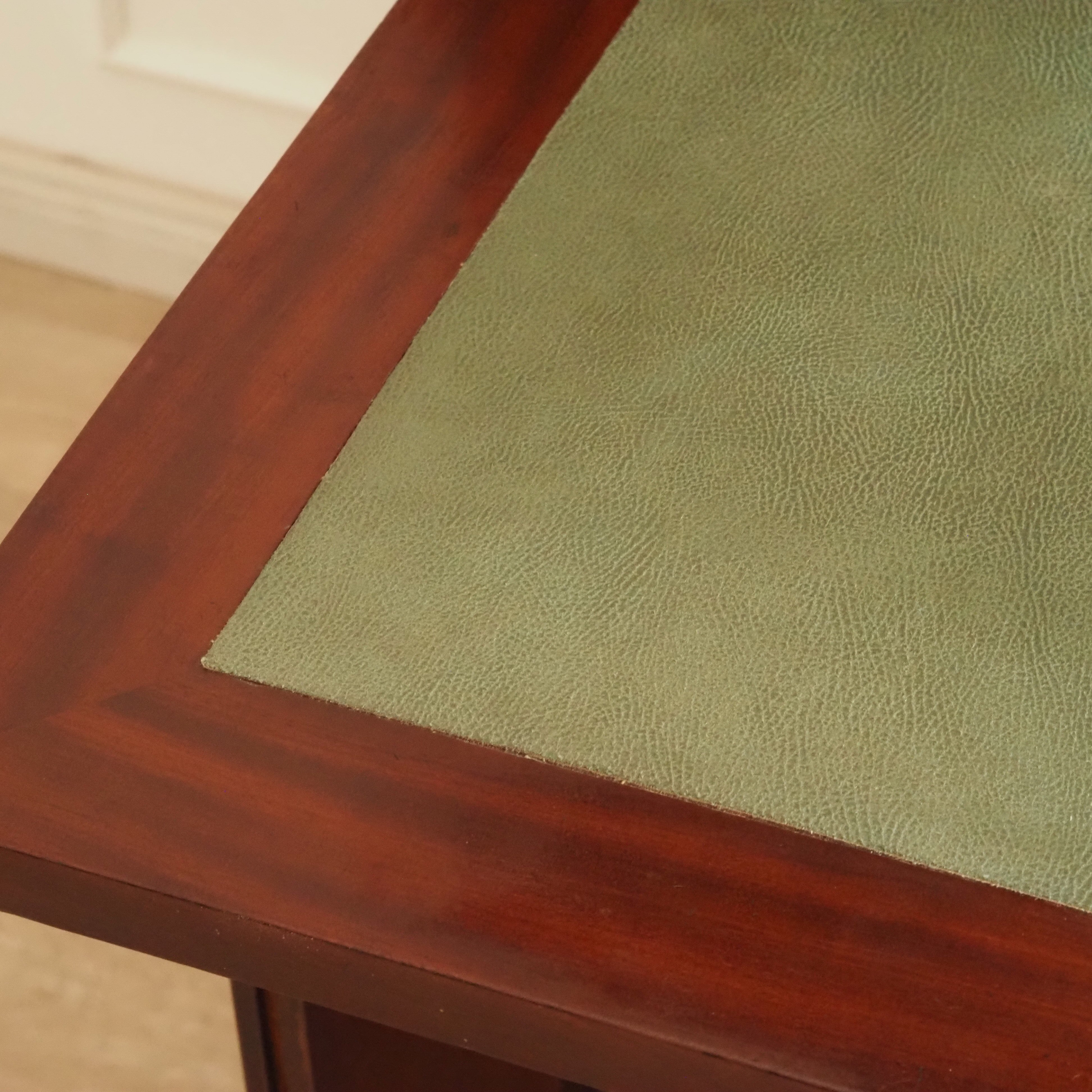 Antiker Sekretär aus Mahagoni mit Marmor - Schreibschrank um 1830