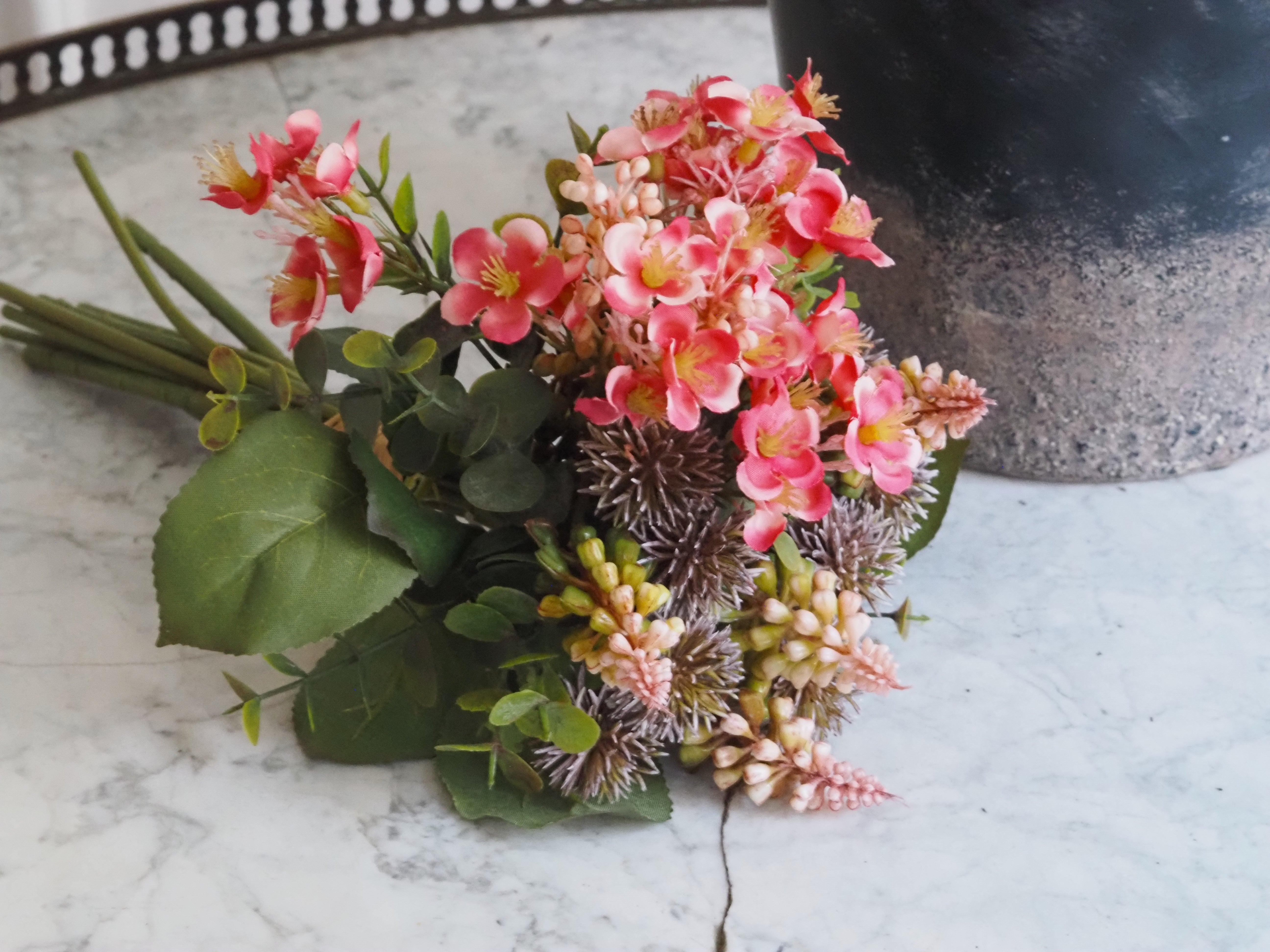 Blumentopf Keramik · Pflanzentopf im modernen Naturstein-Look