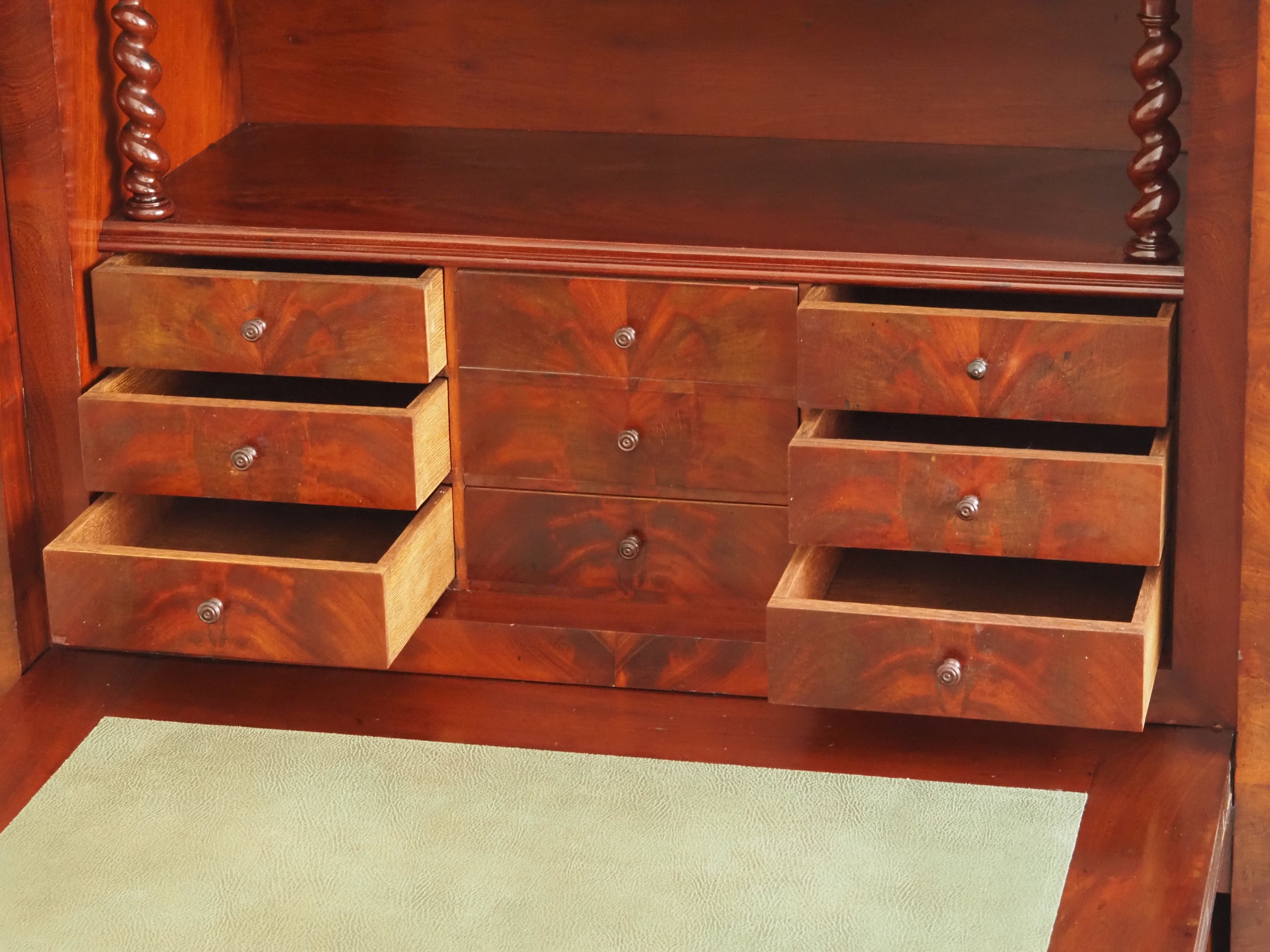 Antiker Sekretär aus Mahagoni mit Marmor - Schreibschrank um 1830