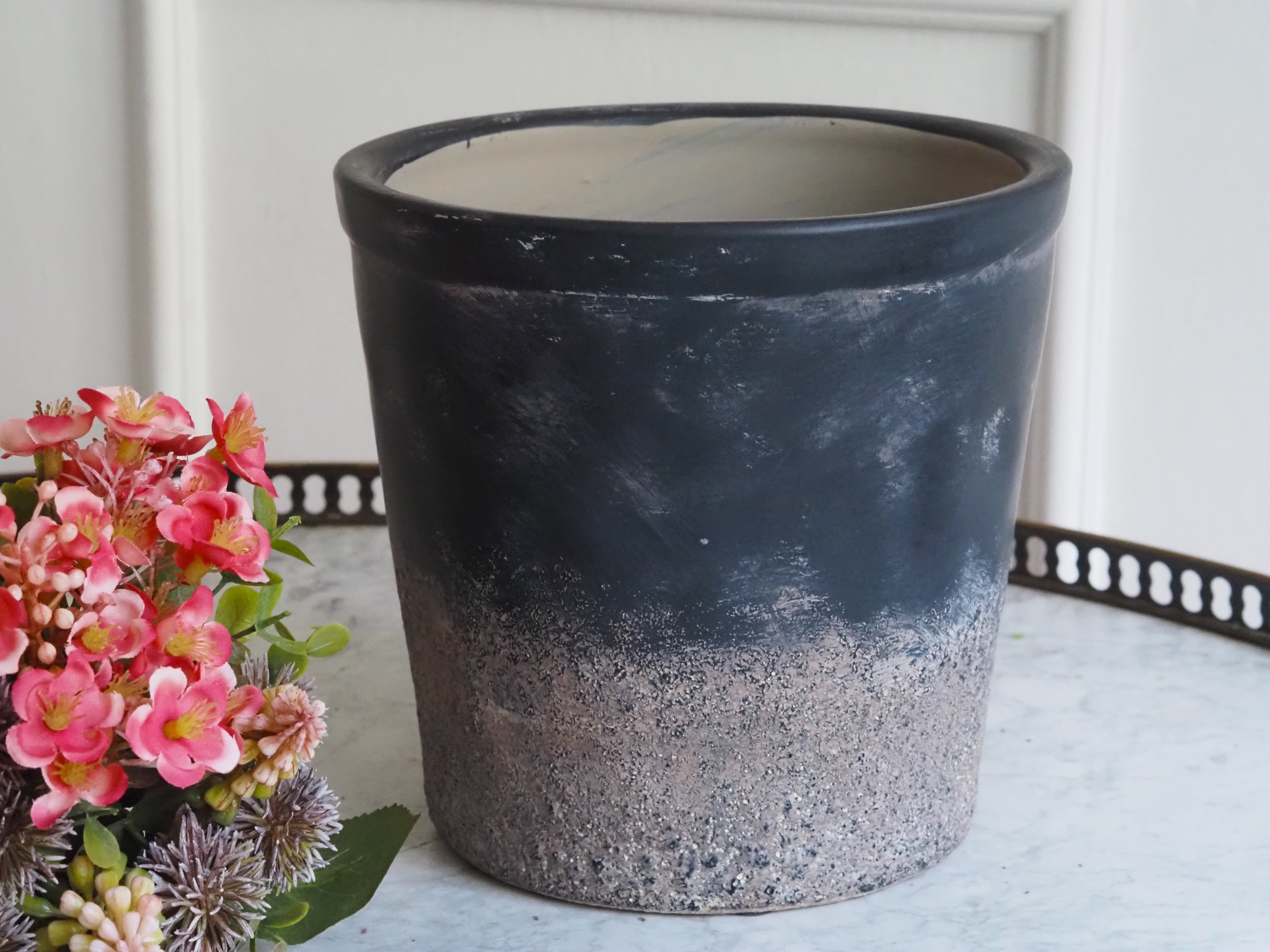 Dekorativer Wildblumenstrauß · Frühlingszweig rosa