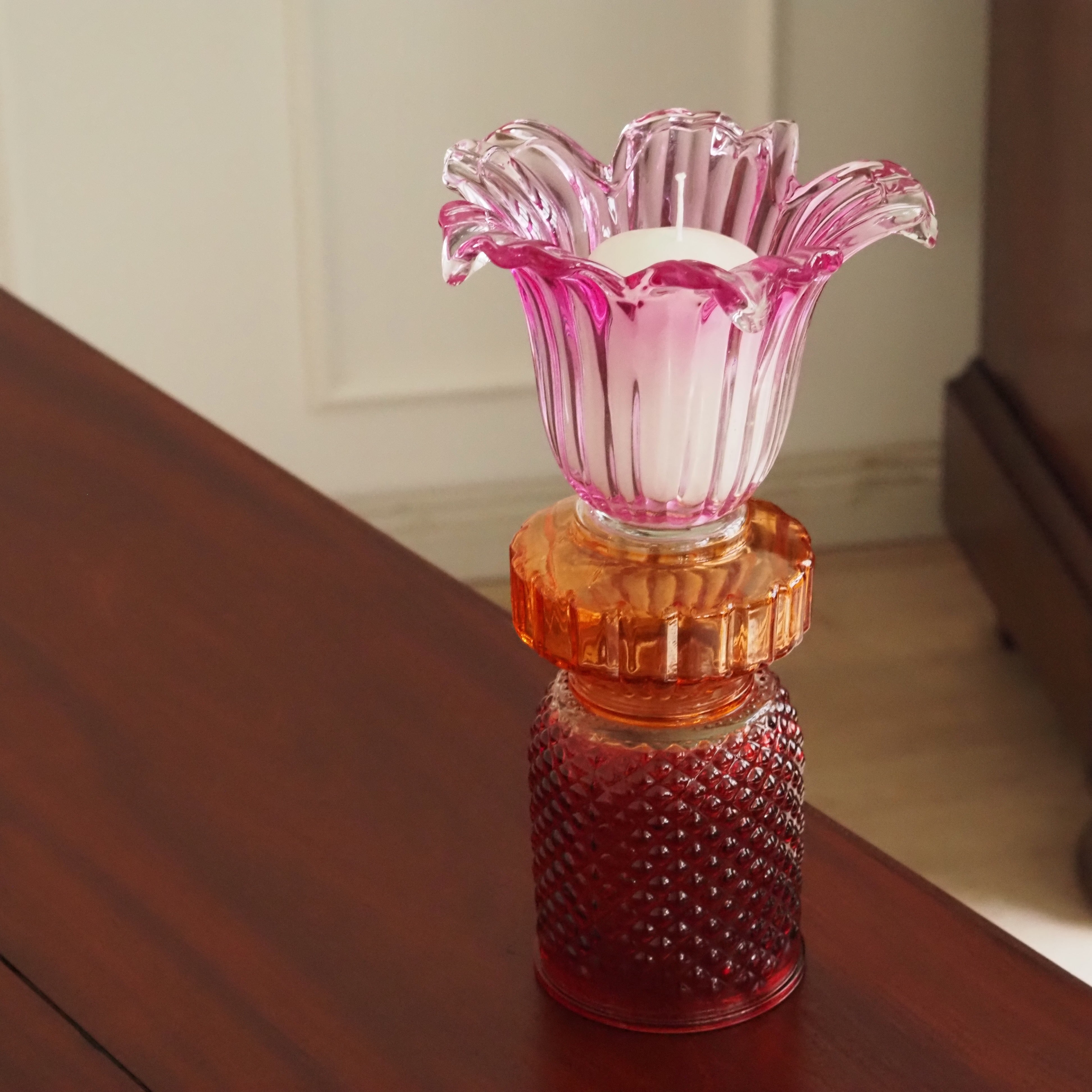 Glaskerzenhalter · florale Glasform im Stil der späten Moderne