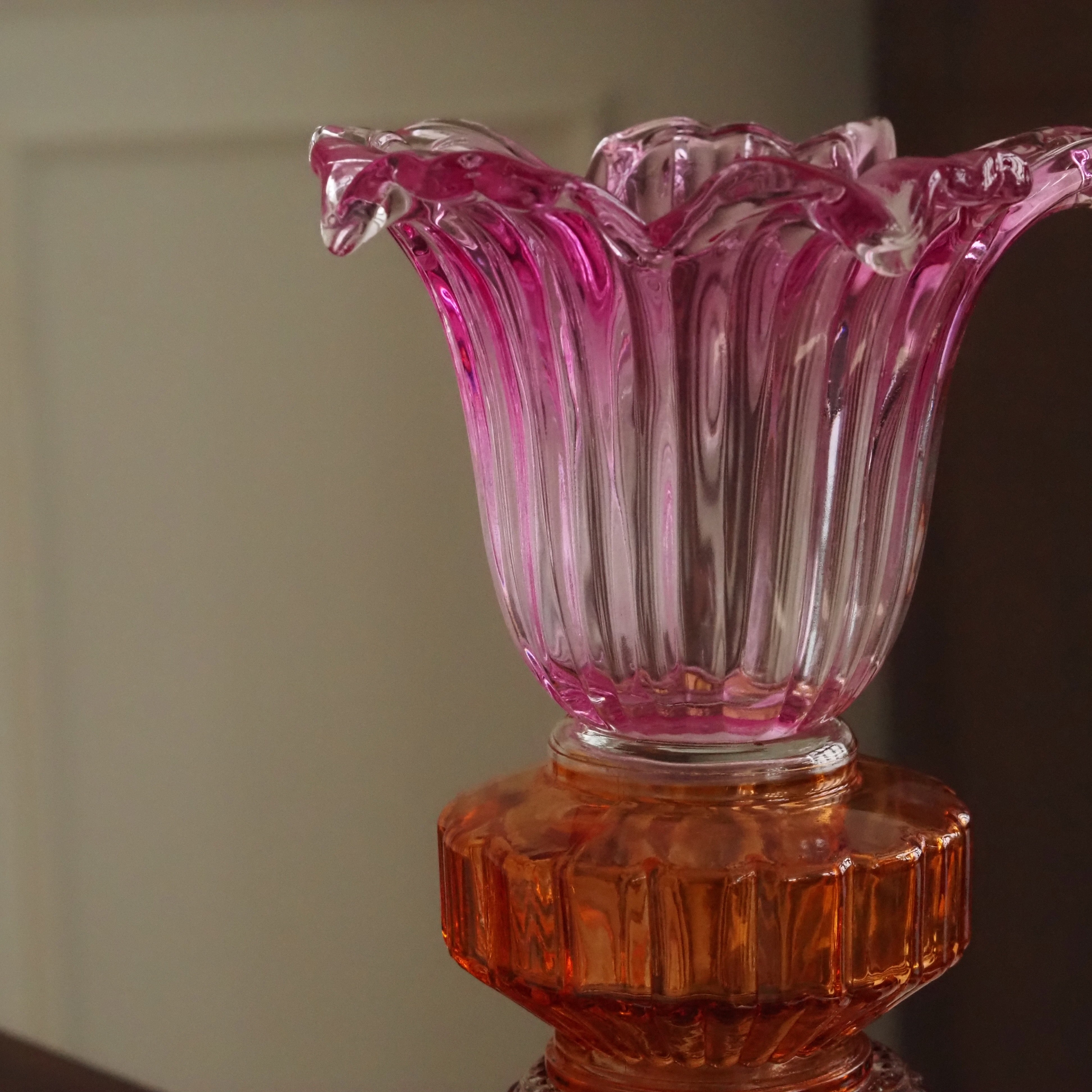 Glaskerzenhalter · florale Glasform im Stil der späten Moderne