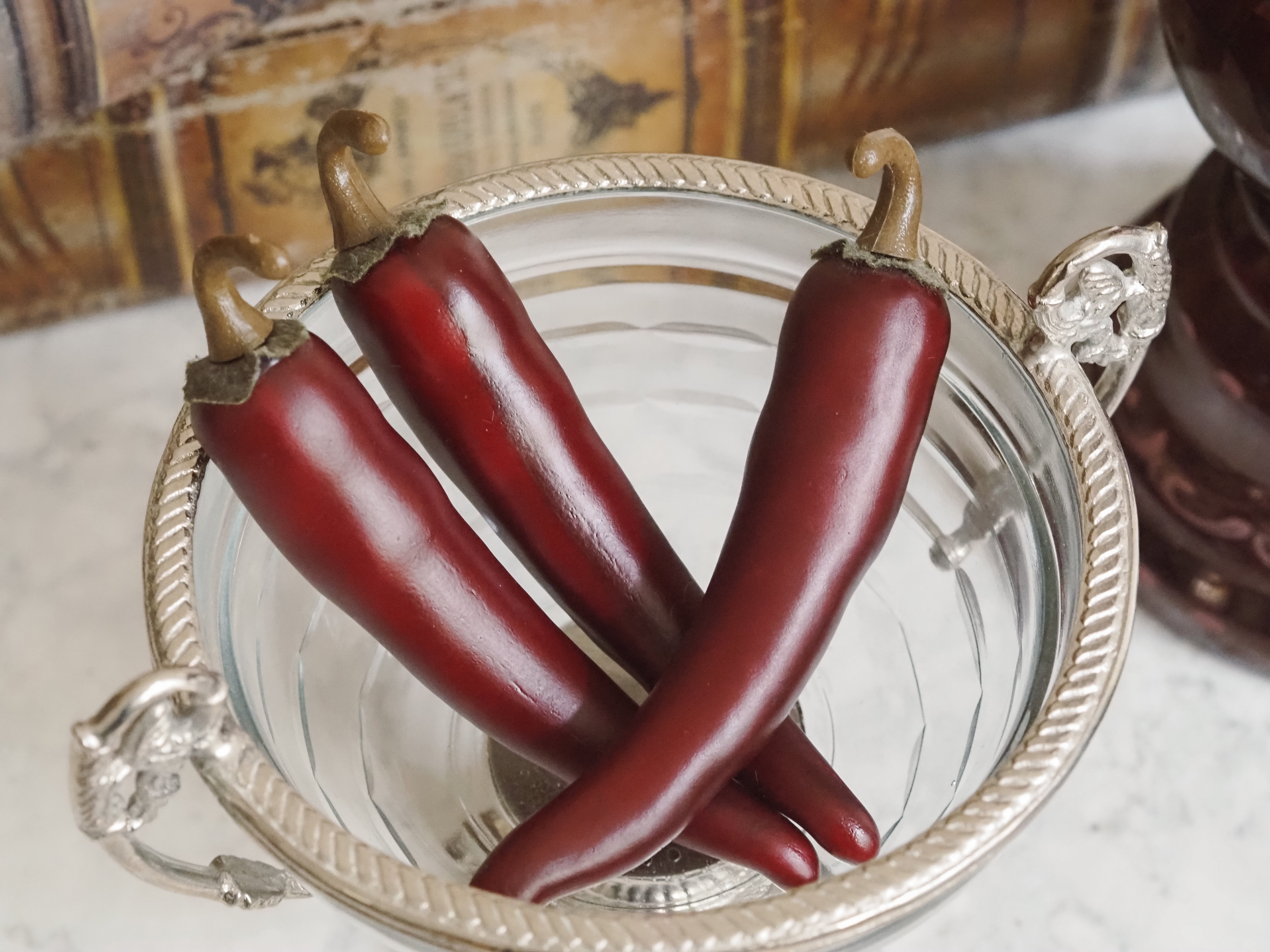 Dekorative Chili-Früchte · künstliche Fruchtobjekte im Set