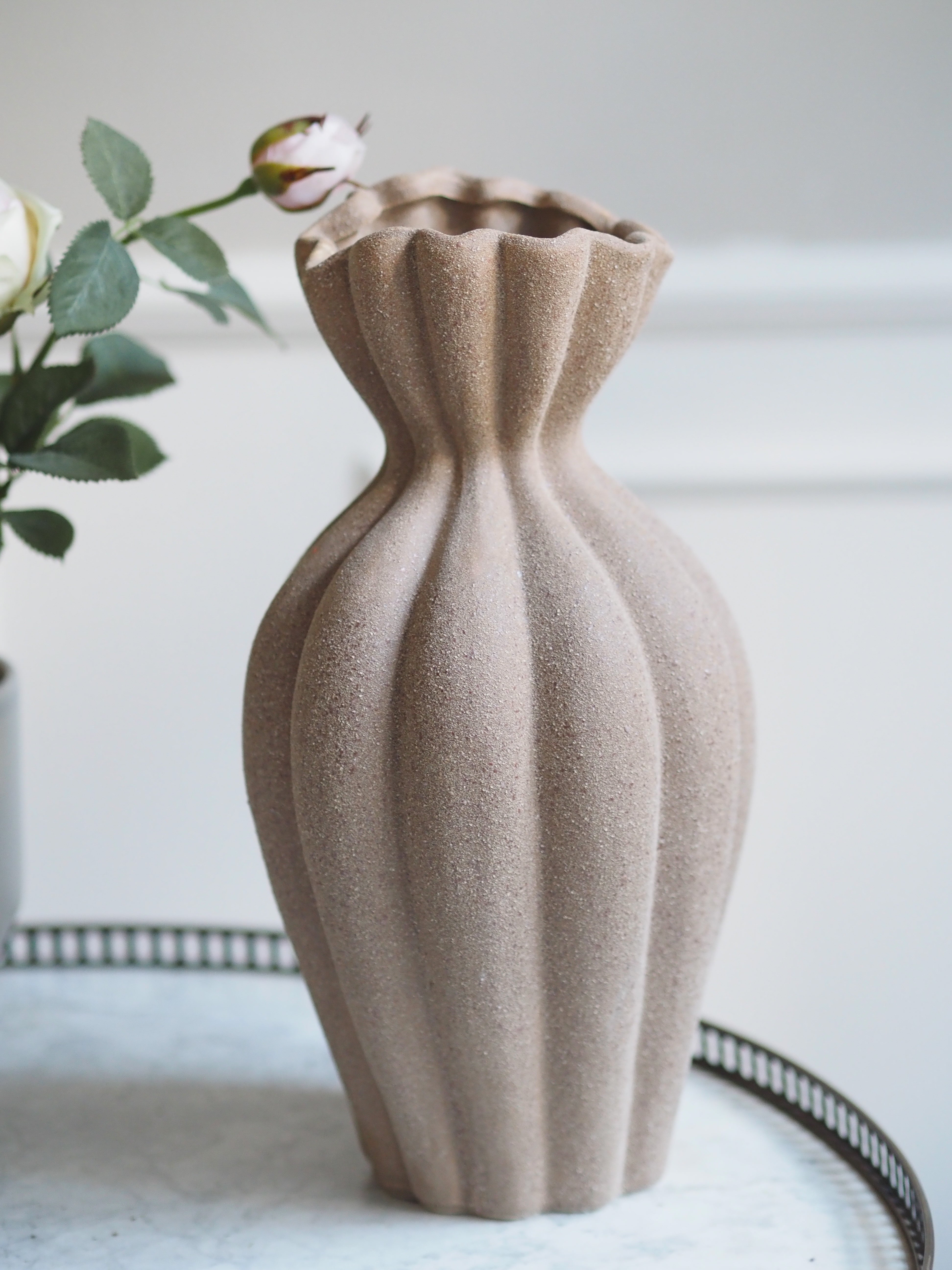 Keramik Vase sandfarben · strukturierte Design Vase modern / Blumenvase