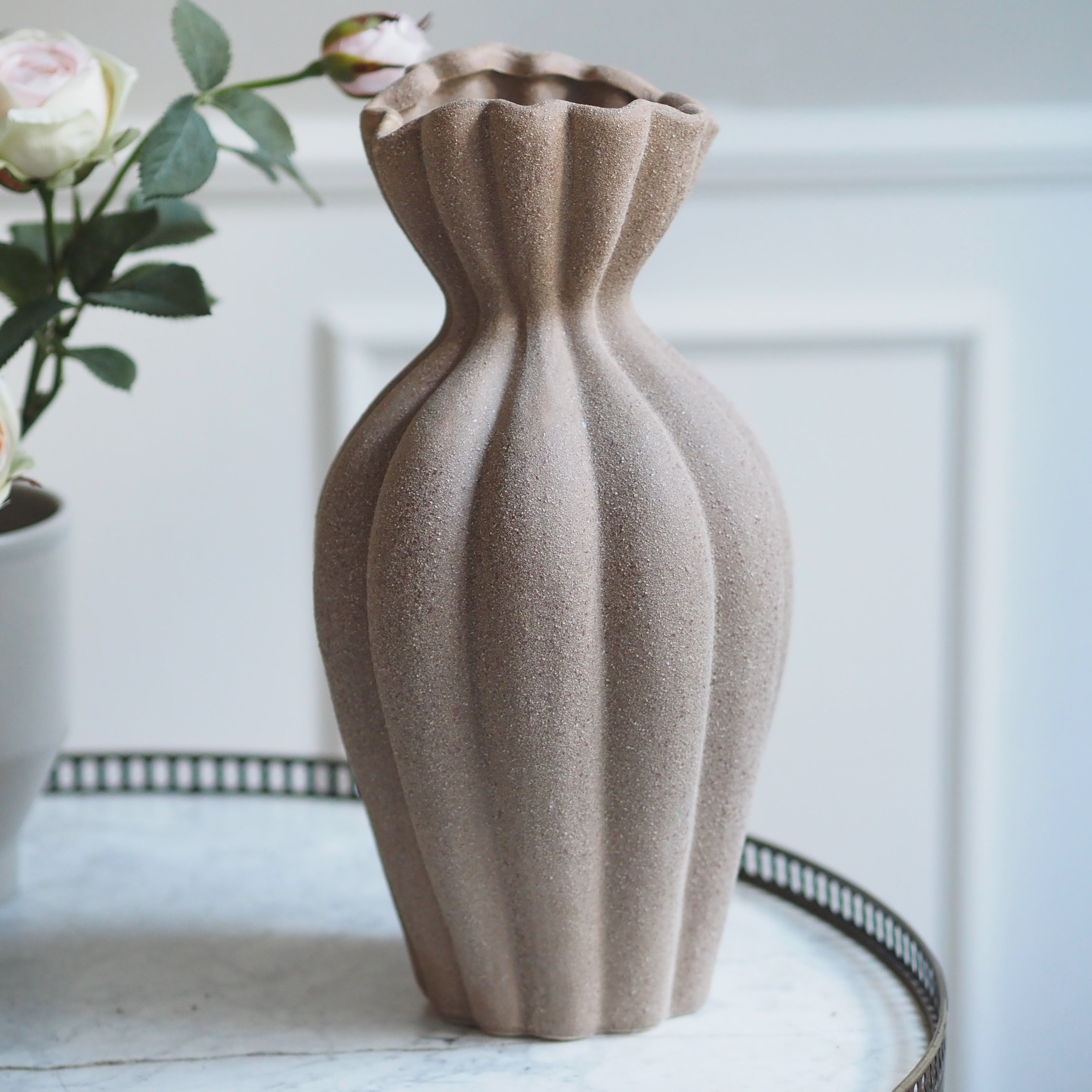Keramik Vase sandfarben · strukturierte Design Vase modern / Blumenvase