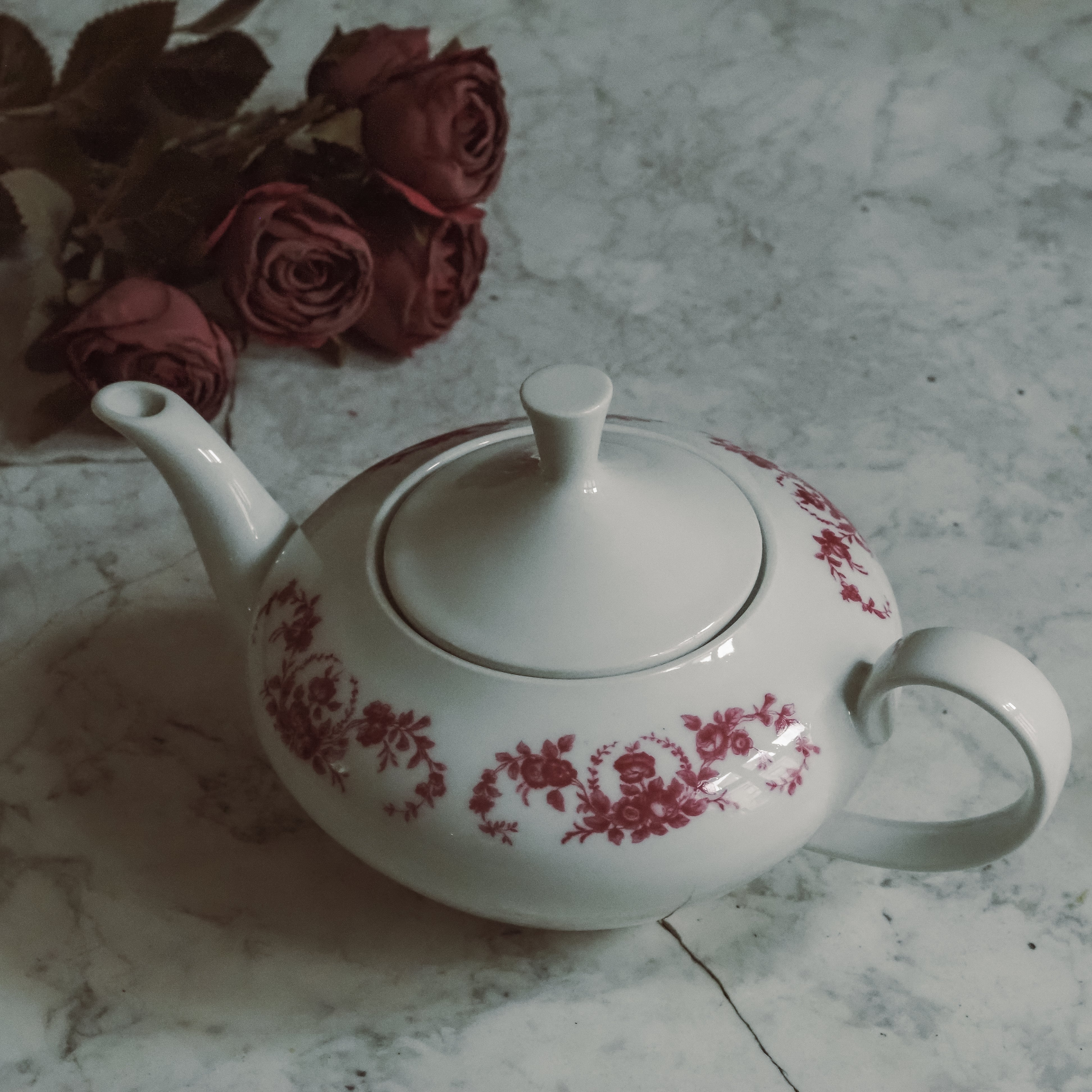 Teekanne Weiß · Seltmann Weiden Bavaria · Rosengirlanden-Dekor Pink · Vintage Westdeutschland