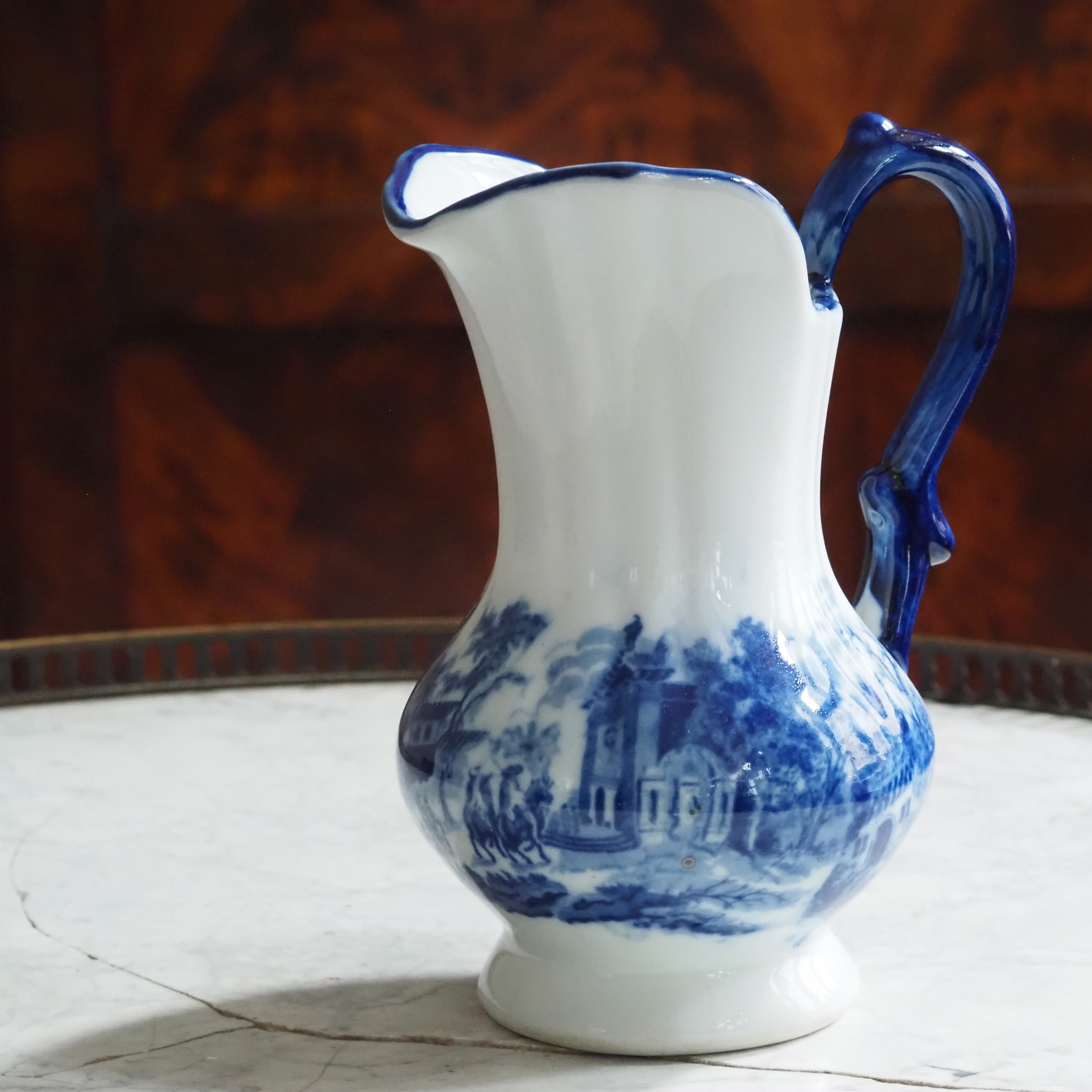 Delfter Blau Krug · kleiner Porzellankrug mit Landschaftsdekor