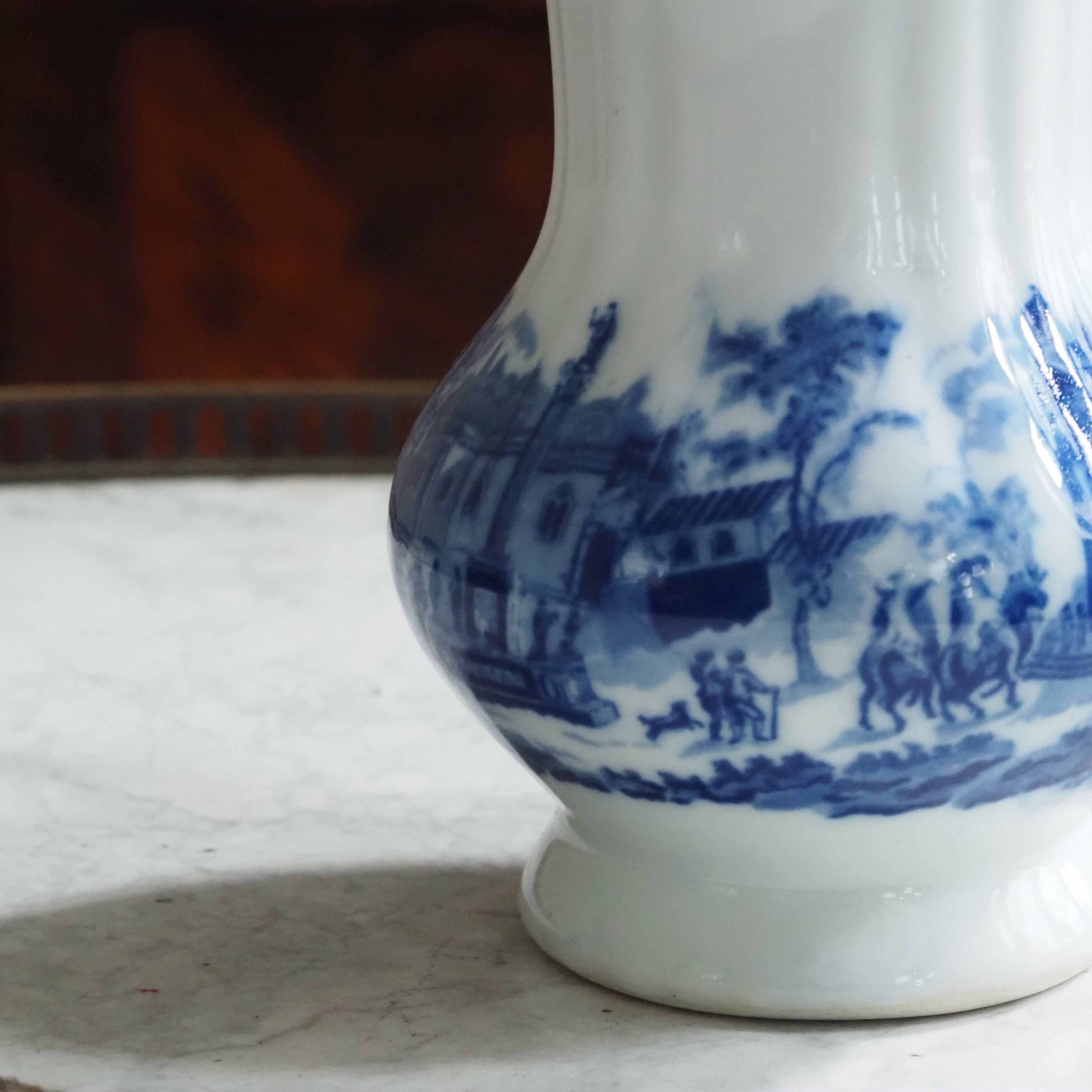 Delfter Blau Krug · kleiner Porzellankrug mit Landschaftsdekor