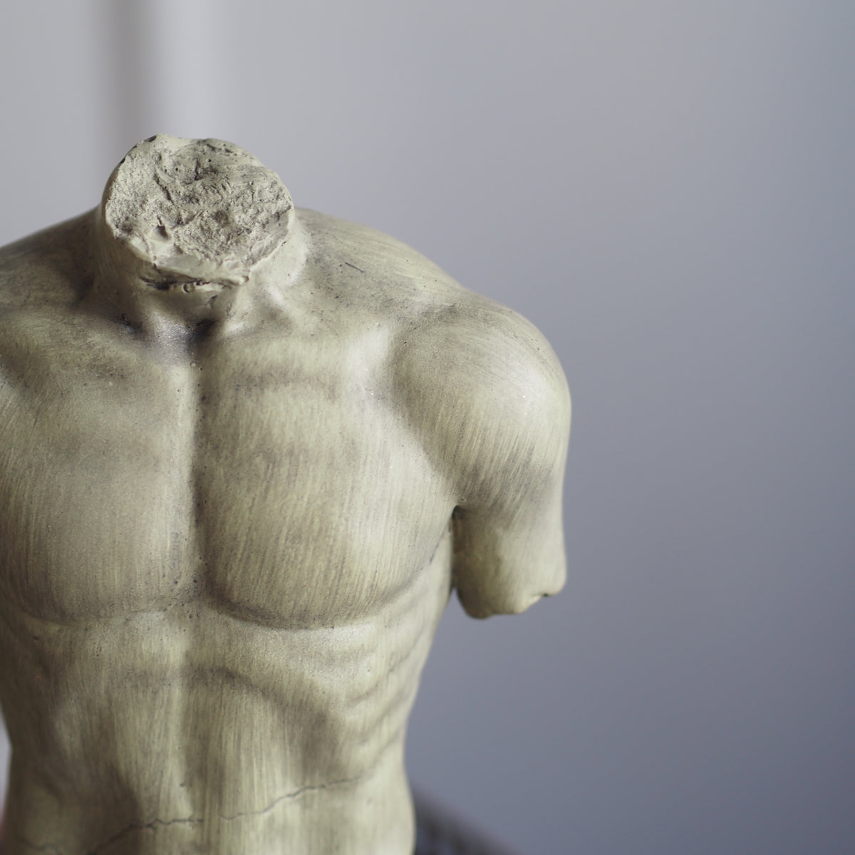 Torso-Büste auf Standfuß · antike Skulpturinterpretation