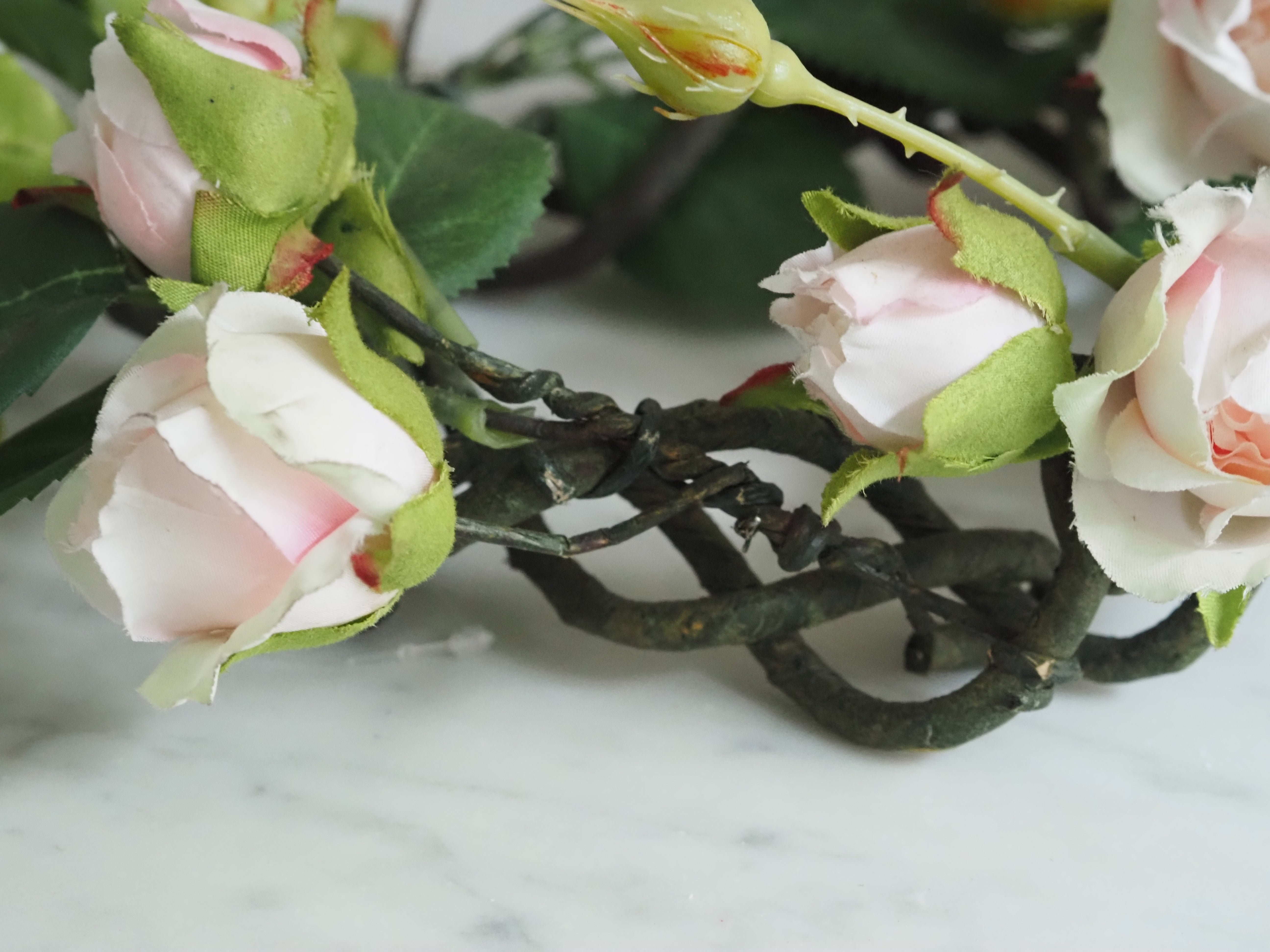 Rosenkranz · floraler Dekokranz mit Rosenblüten