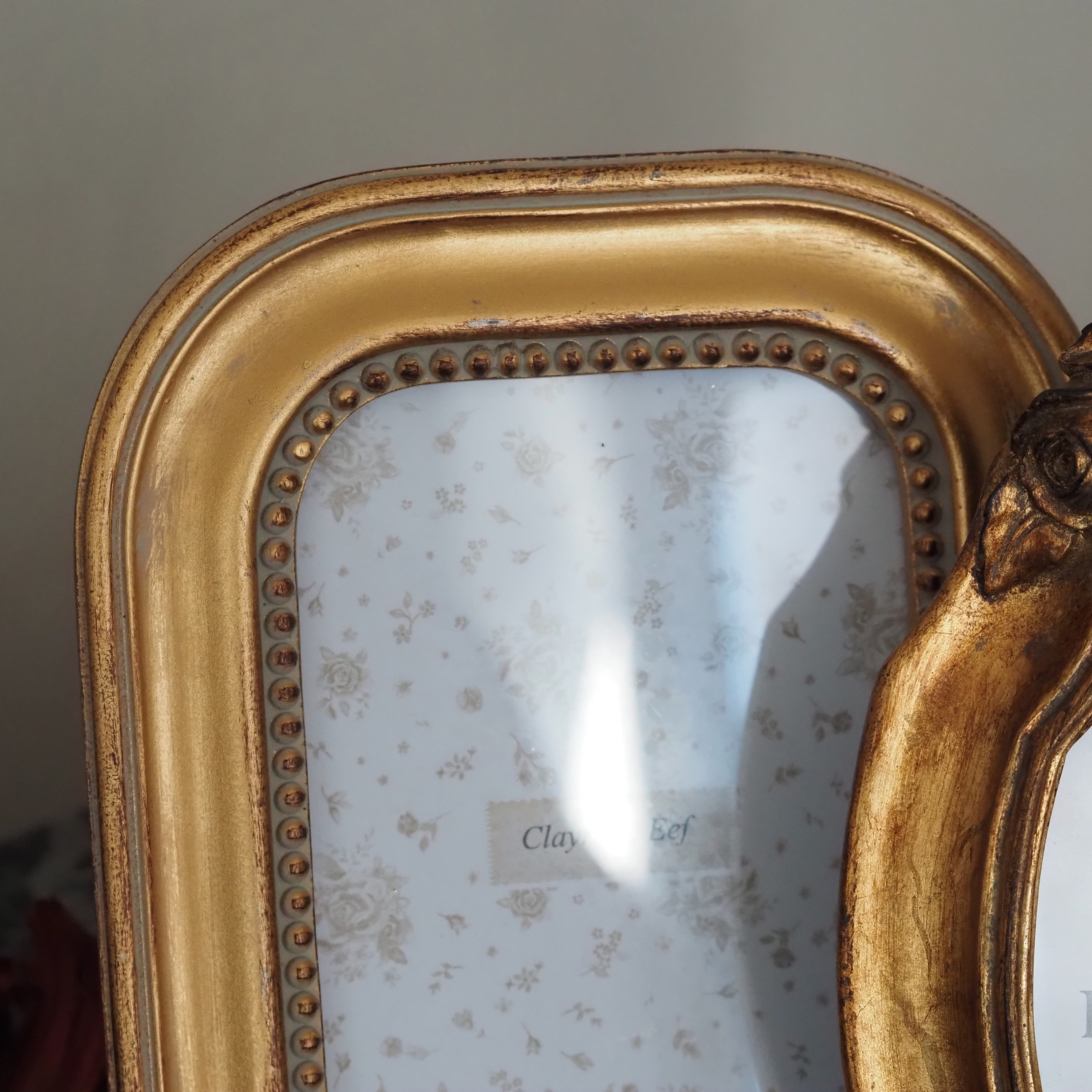 Bilderrahmen Gold 10 × 15 cm · Polyresin mit Antik-Patina [VARIANTE A – Rundbogen / VARIANTE B – Oval mit Rosendekor]