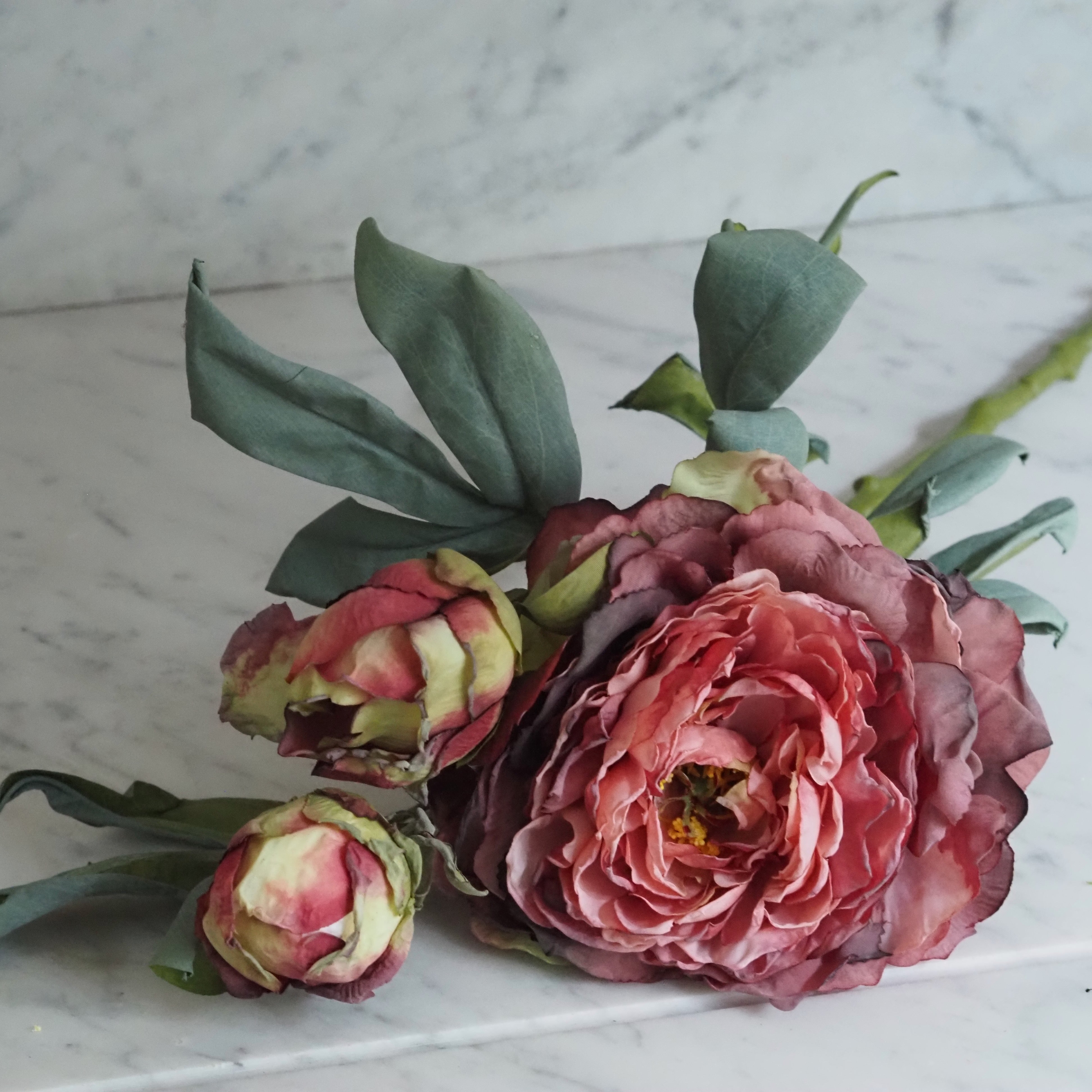 Pfingstrosenzweig · künstliche Pfingstrose im klassischen Gartenstil