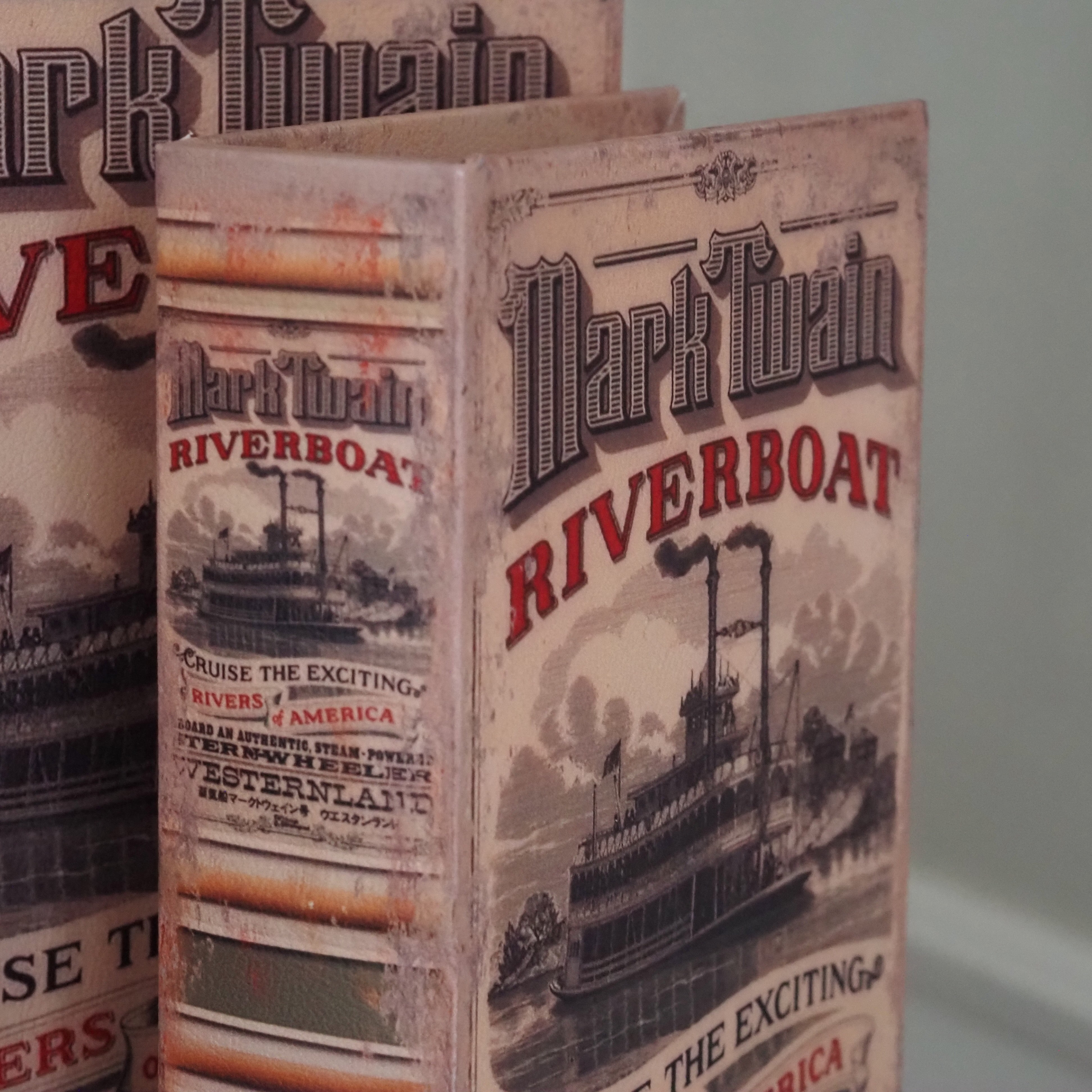 Buchbox Altrosa · Buchattrappe Dampfschiff, Aufbewahrung