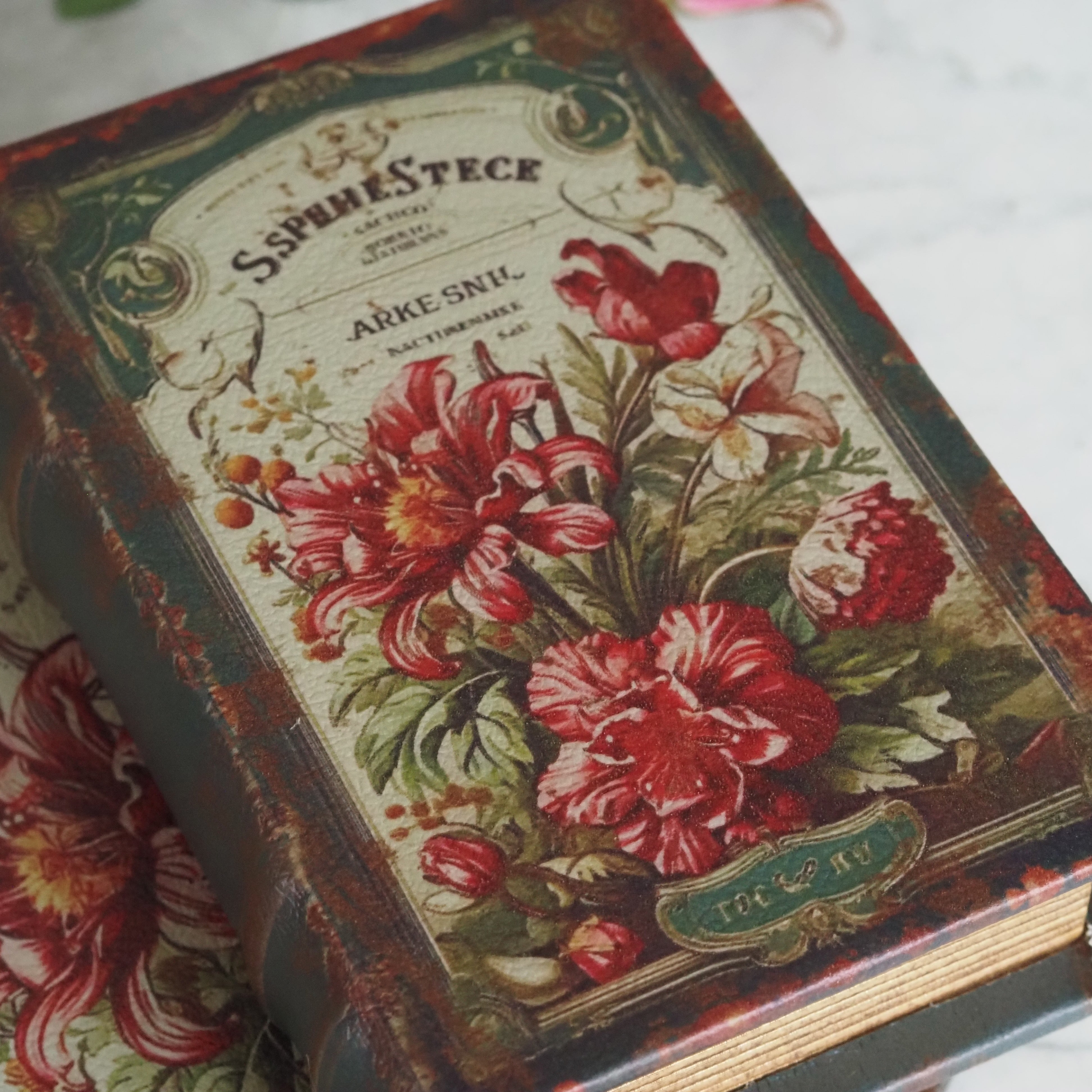 Aufbewahrungsbox Blumen · dekorative Buchbox im Vintage-Stil