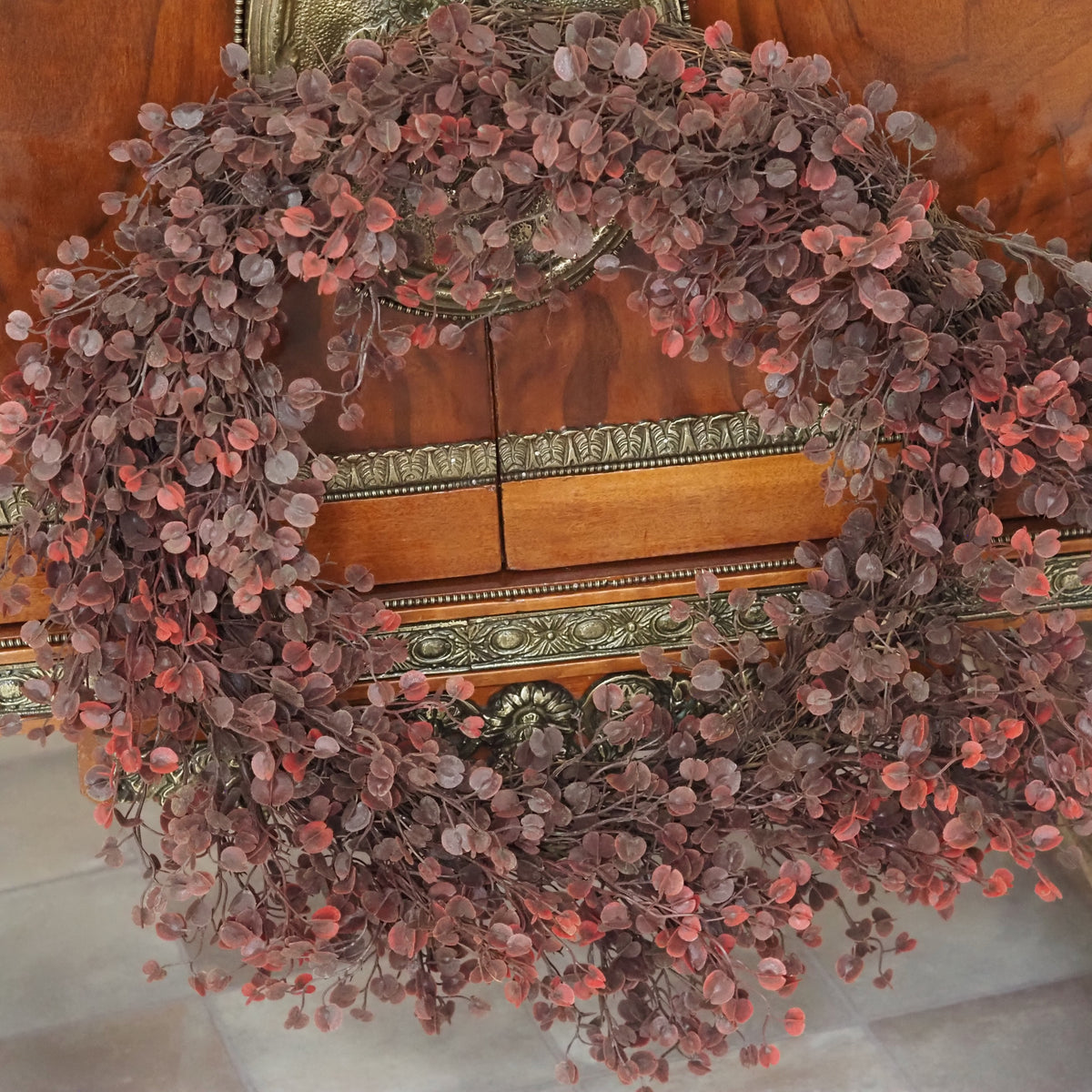 Blätterkranz Rot · Kleinblättriger Türkranz im Herbstton