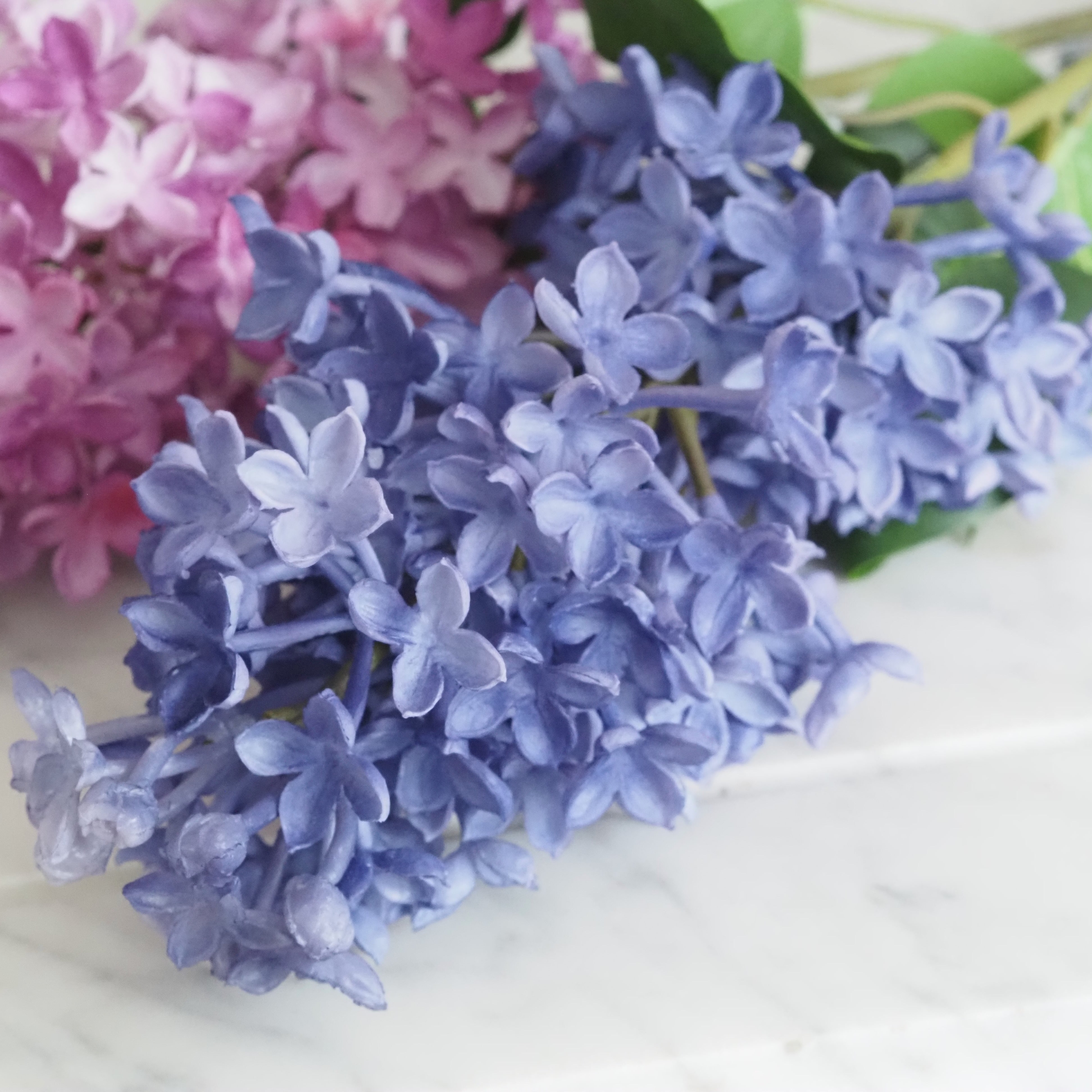 Fliederzweig Lila/violett · florale Replik im Stil klassischer Frühlingsdekoration
