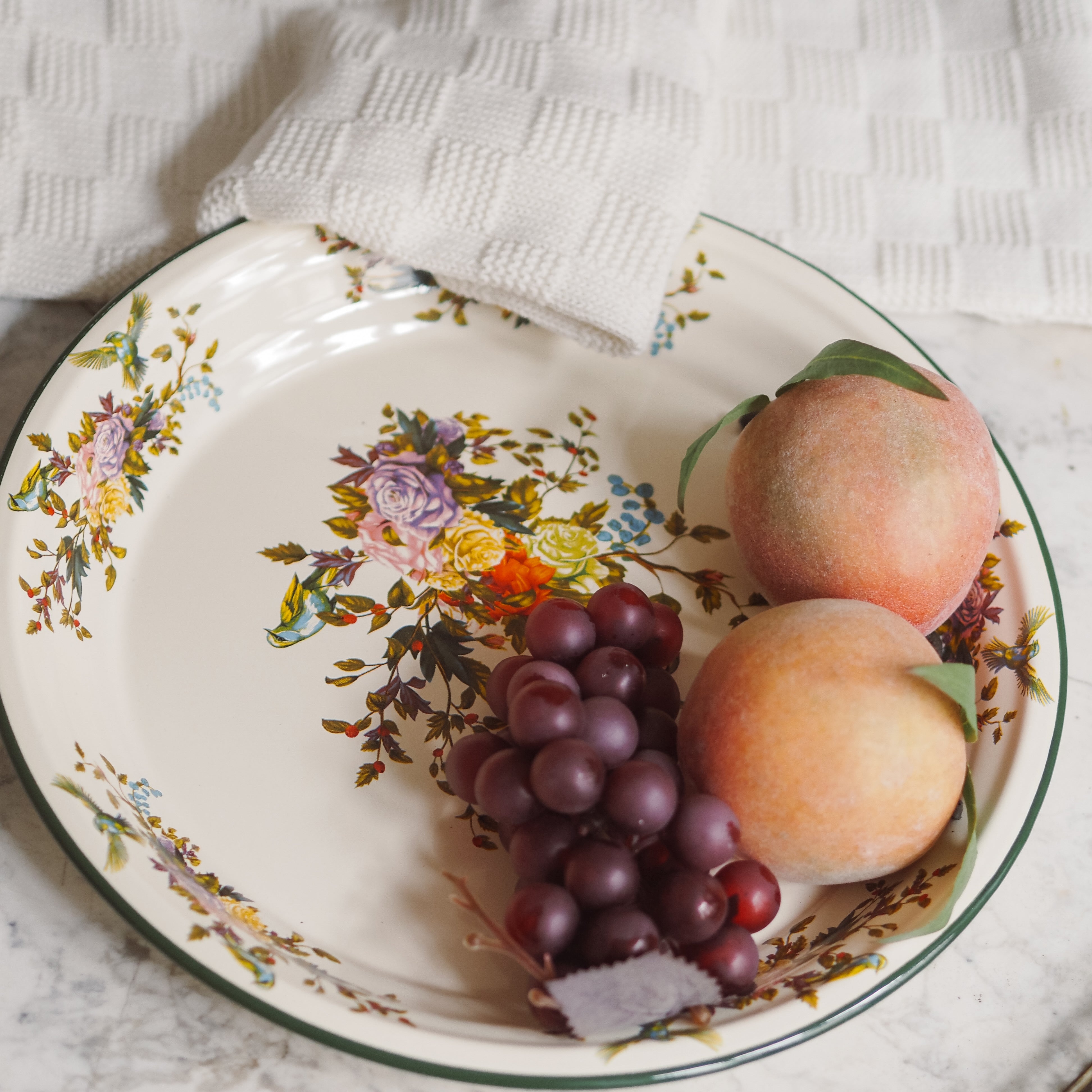 Dekoratives Serviertablett · florales Vogelmotiv / klassisch inspiriert
