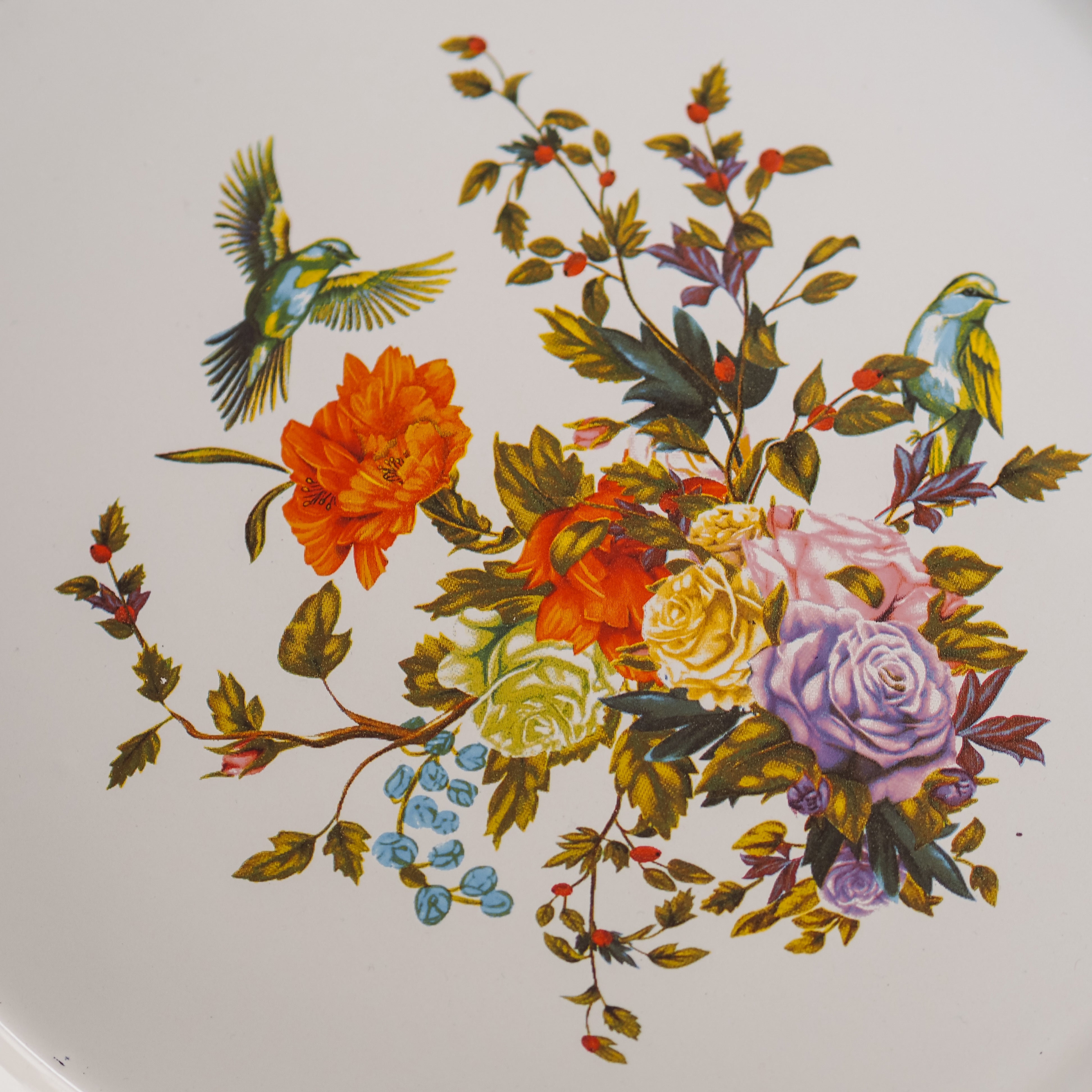 Dekoratives Serviertablett · florales Vogelmotiv / klassisch inspiriert