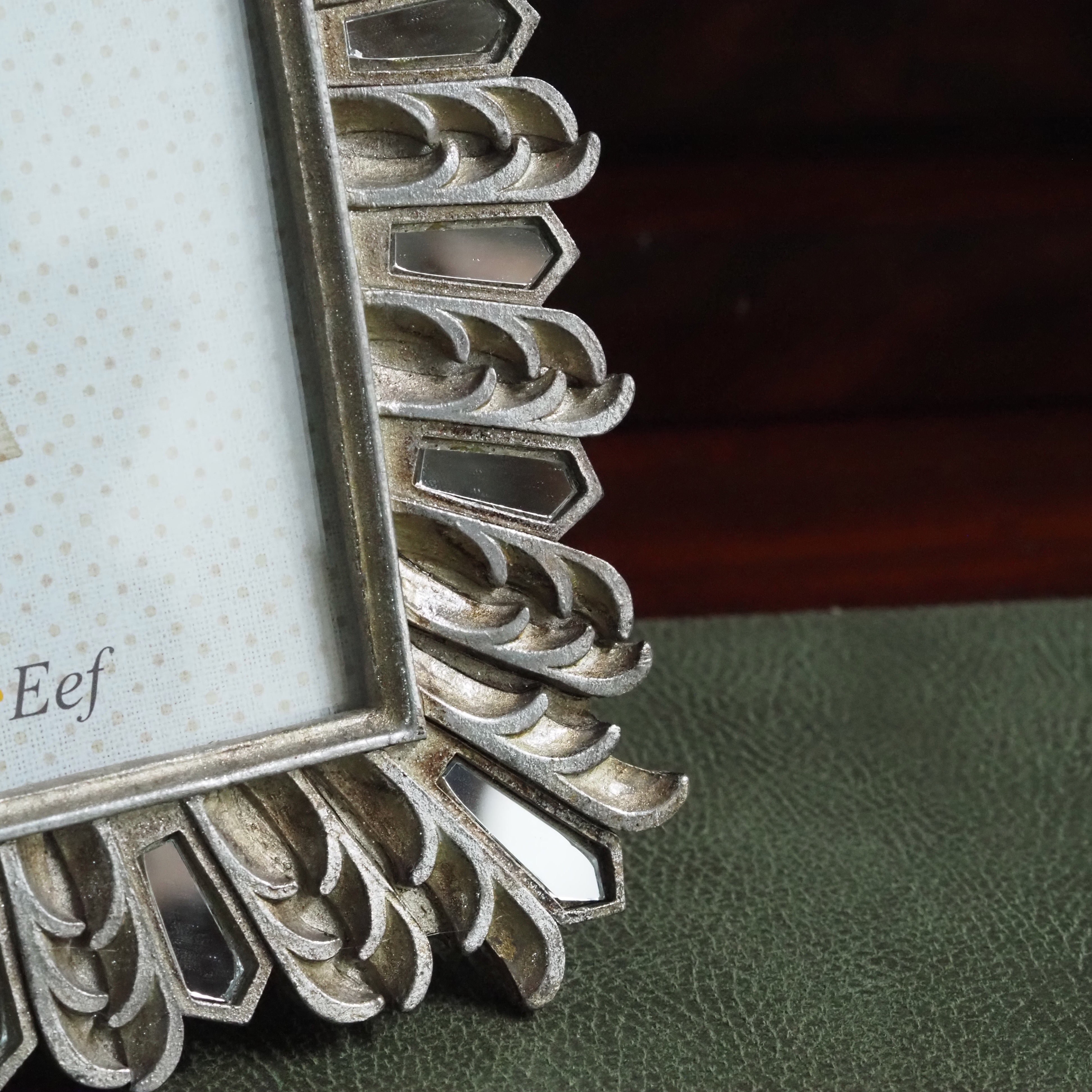 Bilderrahmen Silber-Gold · Ornamentaler Polyresin-Rahmen im Klassizismus-Stil