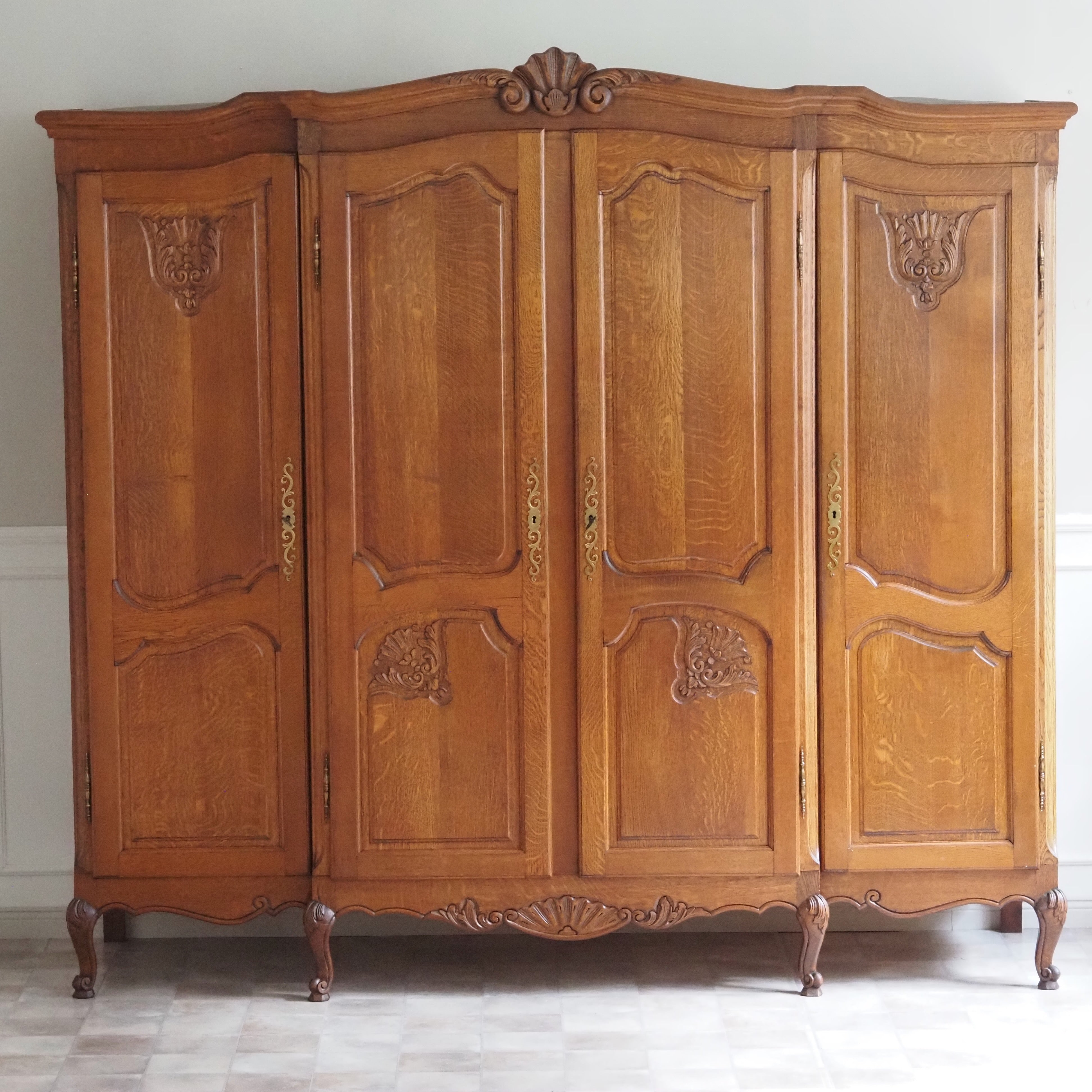 Kleiderschrank Louis XV Stil Eiche 4-türig um 1970