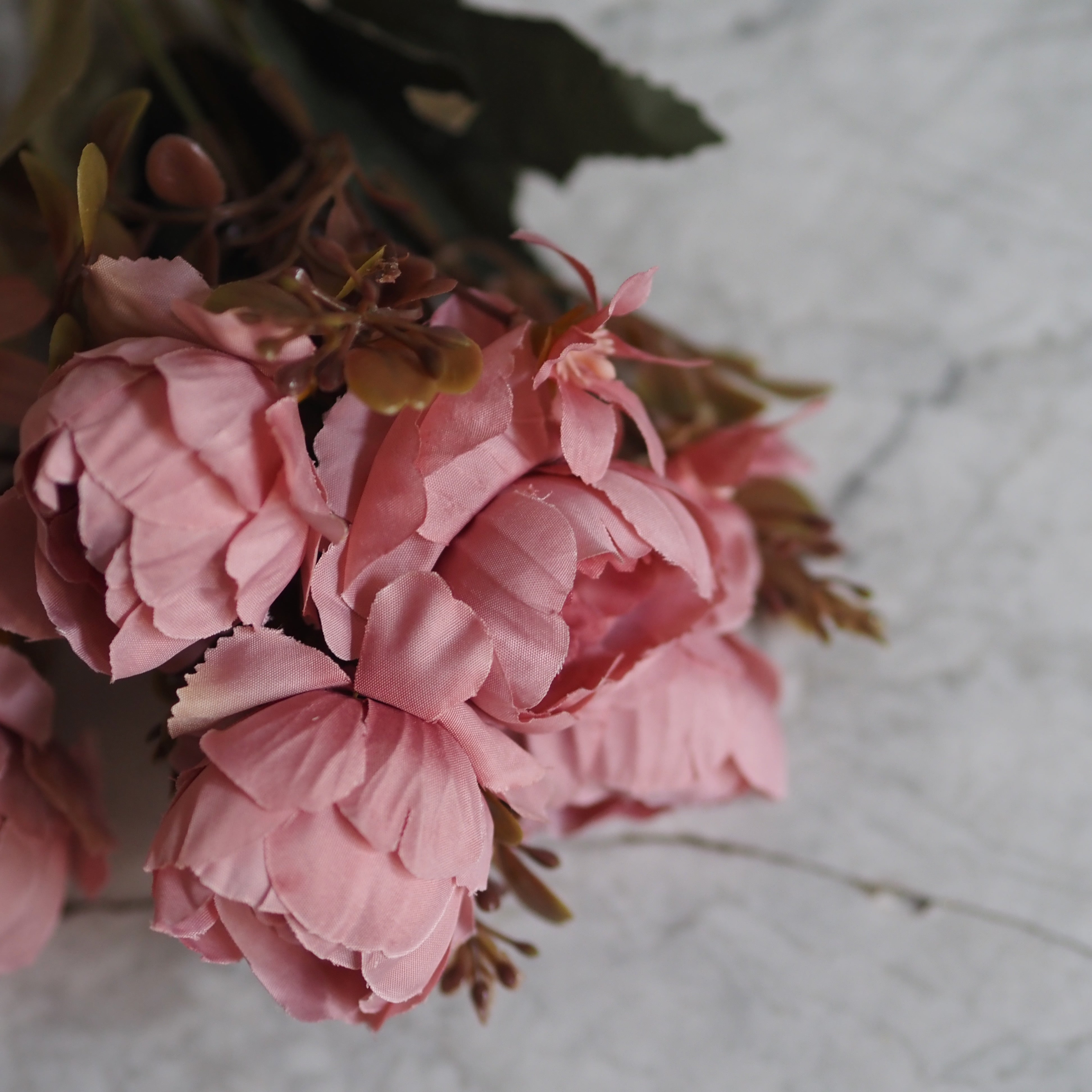 Kunstblumen Zweig · Altrosa Blüten · dekorativer Flor
