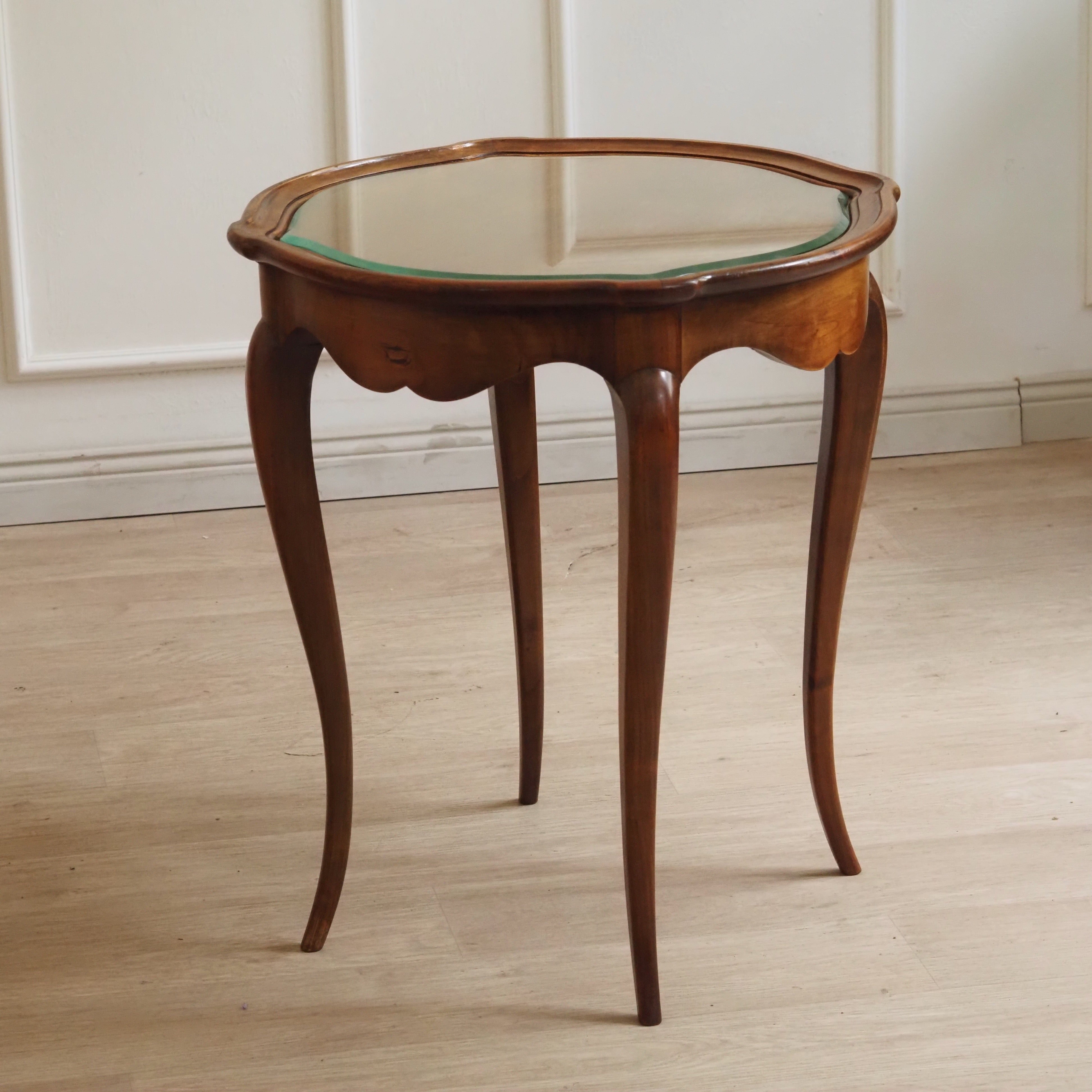 Beistelltisch Louis-XV-Stil Kirschbaum Glasplatte um 1900