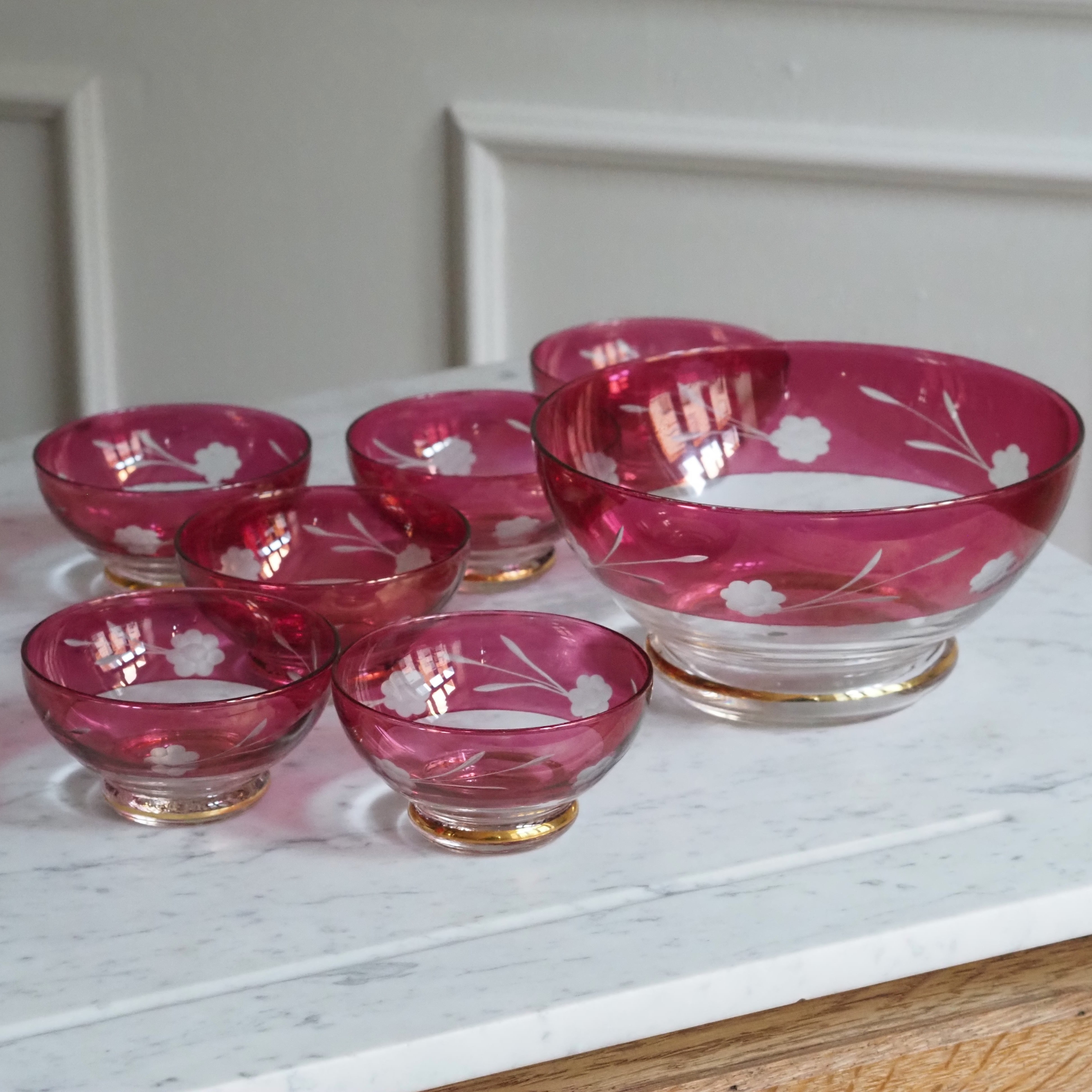 Dessertschalen Set · florales Glasdesign / Tisch- und Servierobjekt