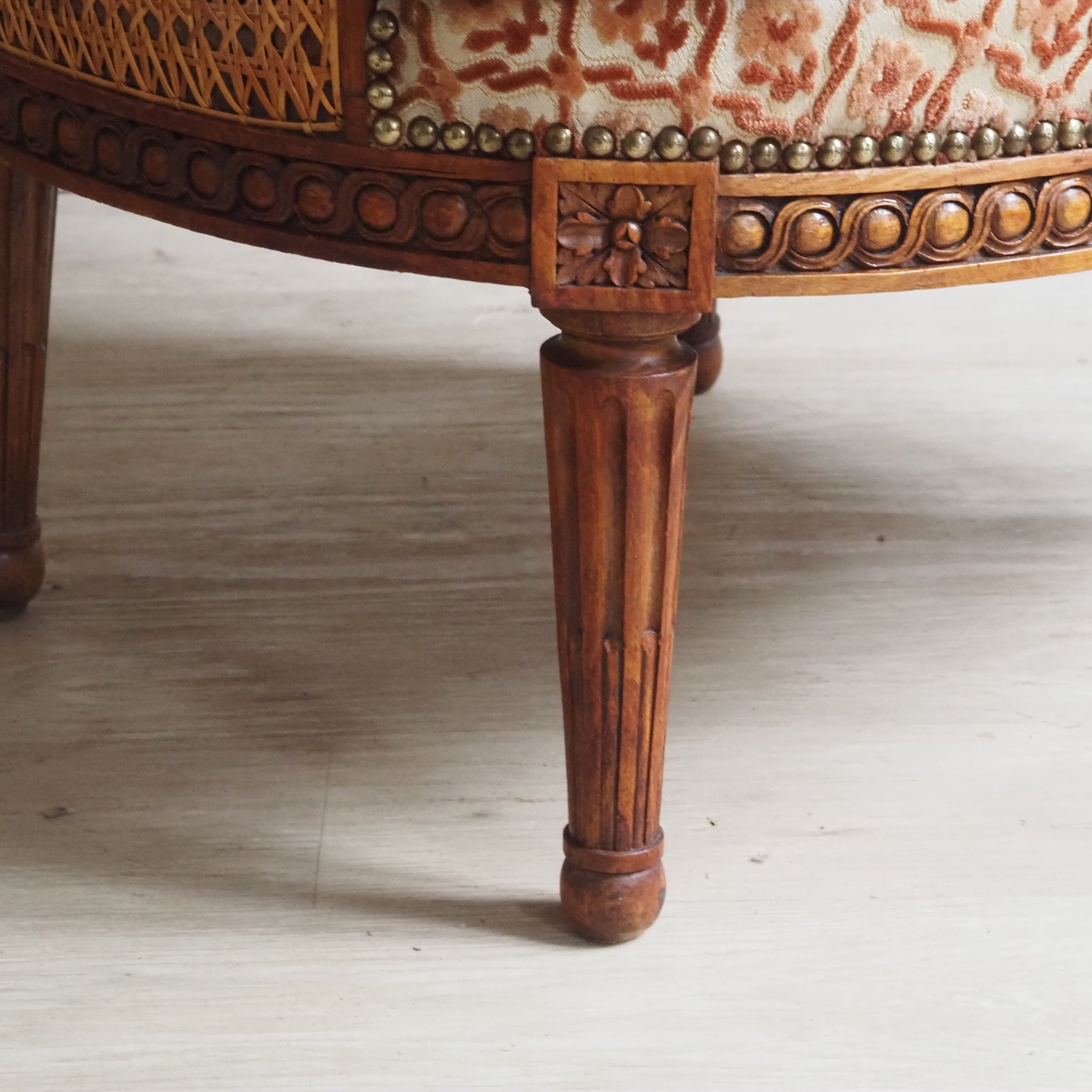 Antiker französischer Sessel mit Wiener Geflecht um 1900 - Louis-Seize Bergère Original