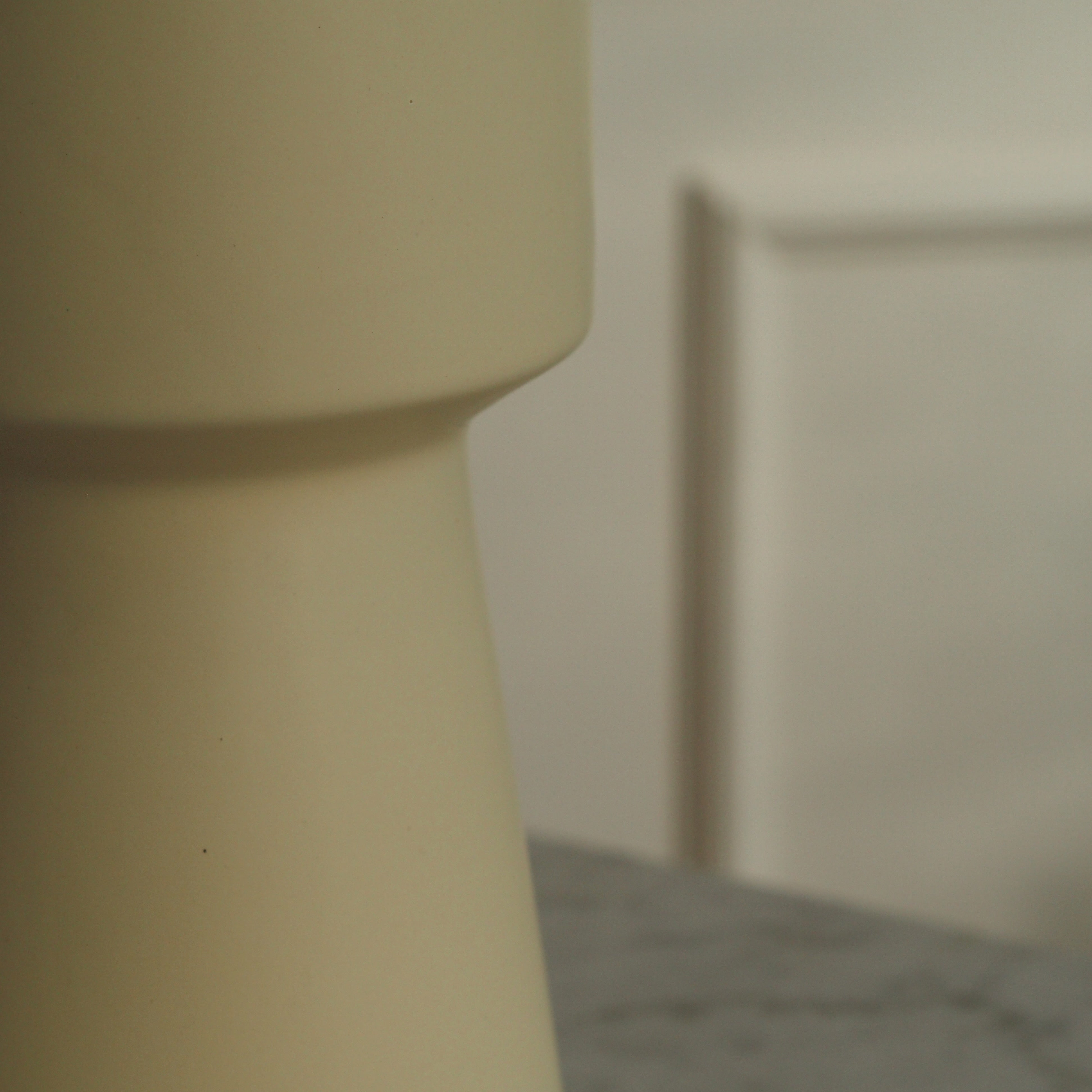 Keramikvasen 2er Set · moderne Formensprache / 1970er inspirierte Blumenvasen