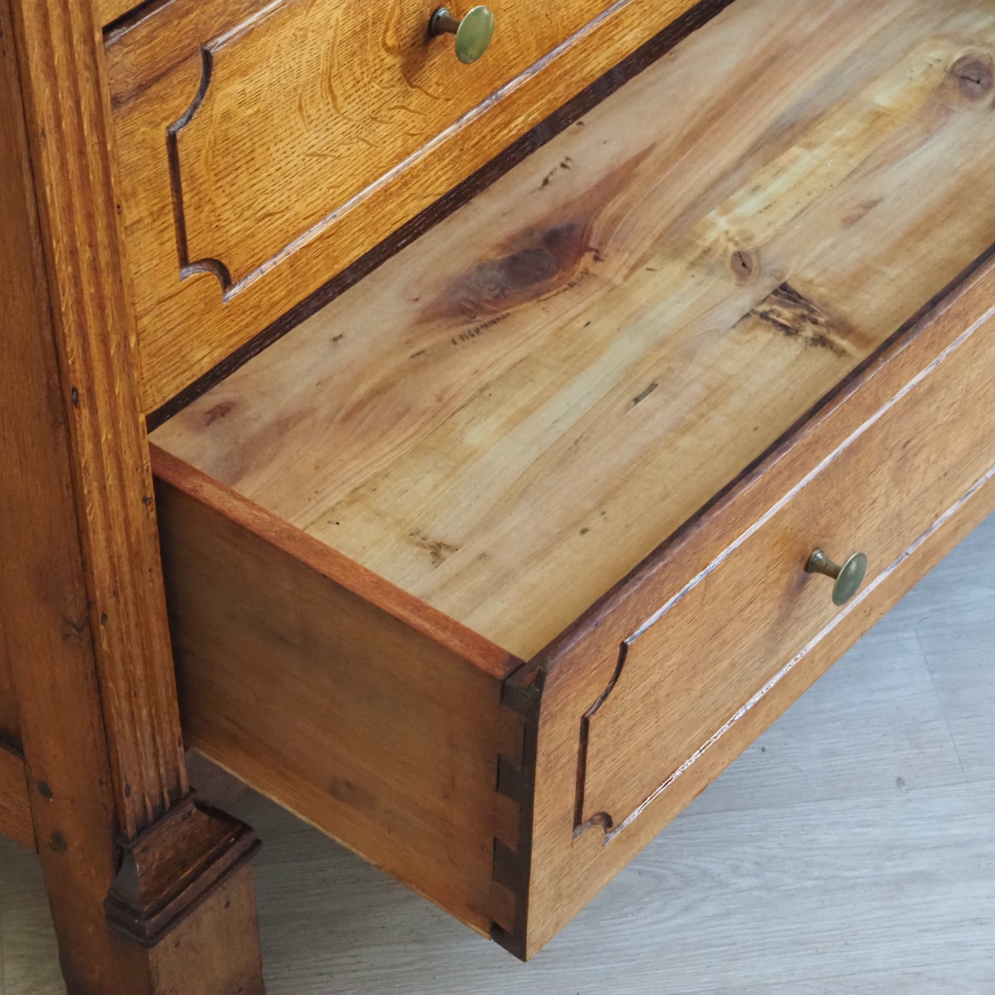 Elegante antike Schubladenkommode um 1880 - Kommode Eiche honigbraun