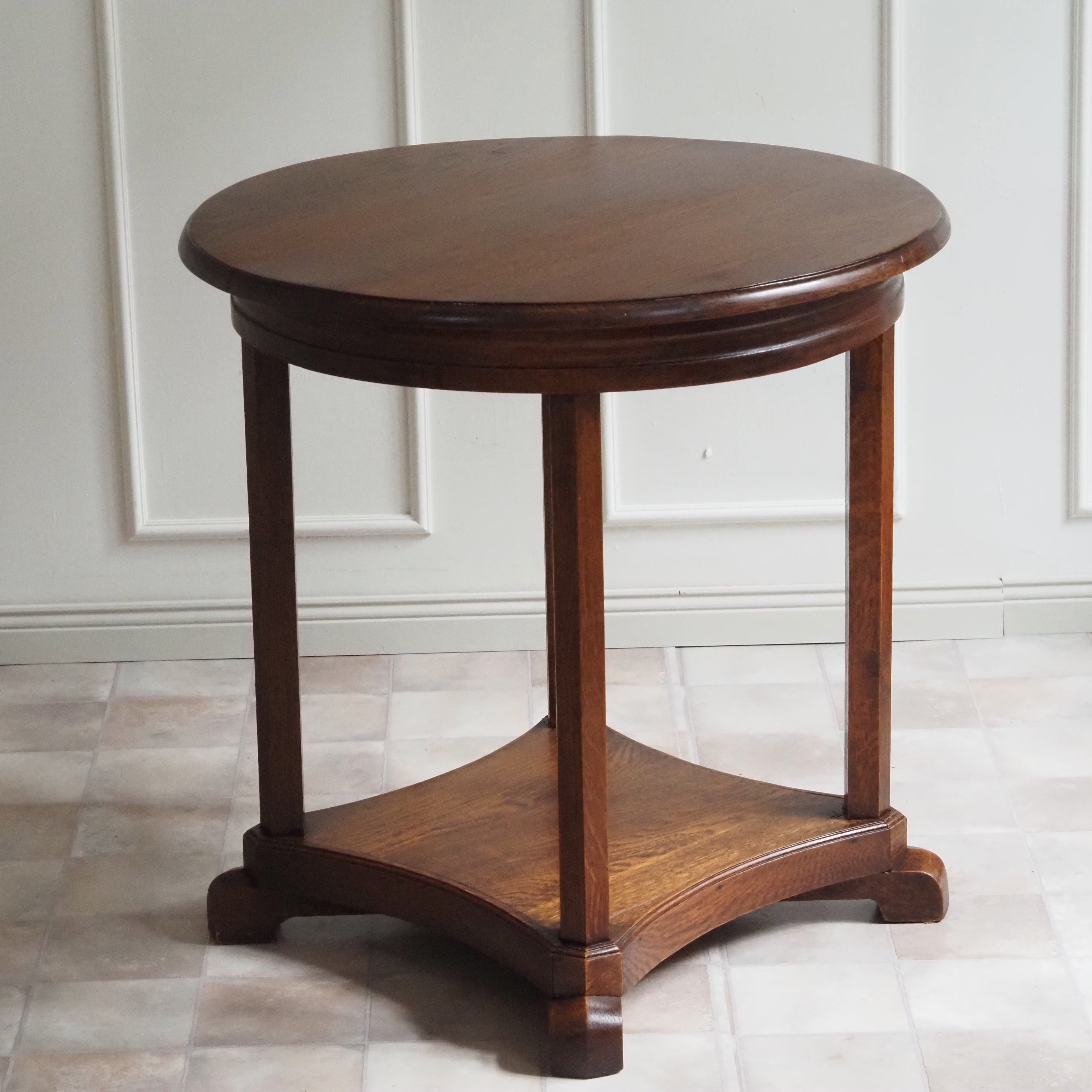 Beistelltisch Art Deco Eiche rund um 1920