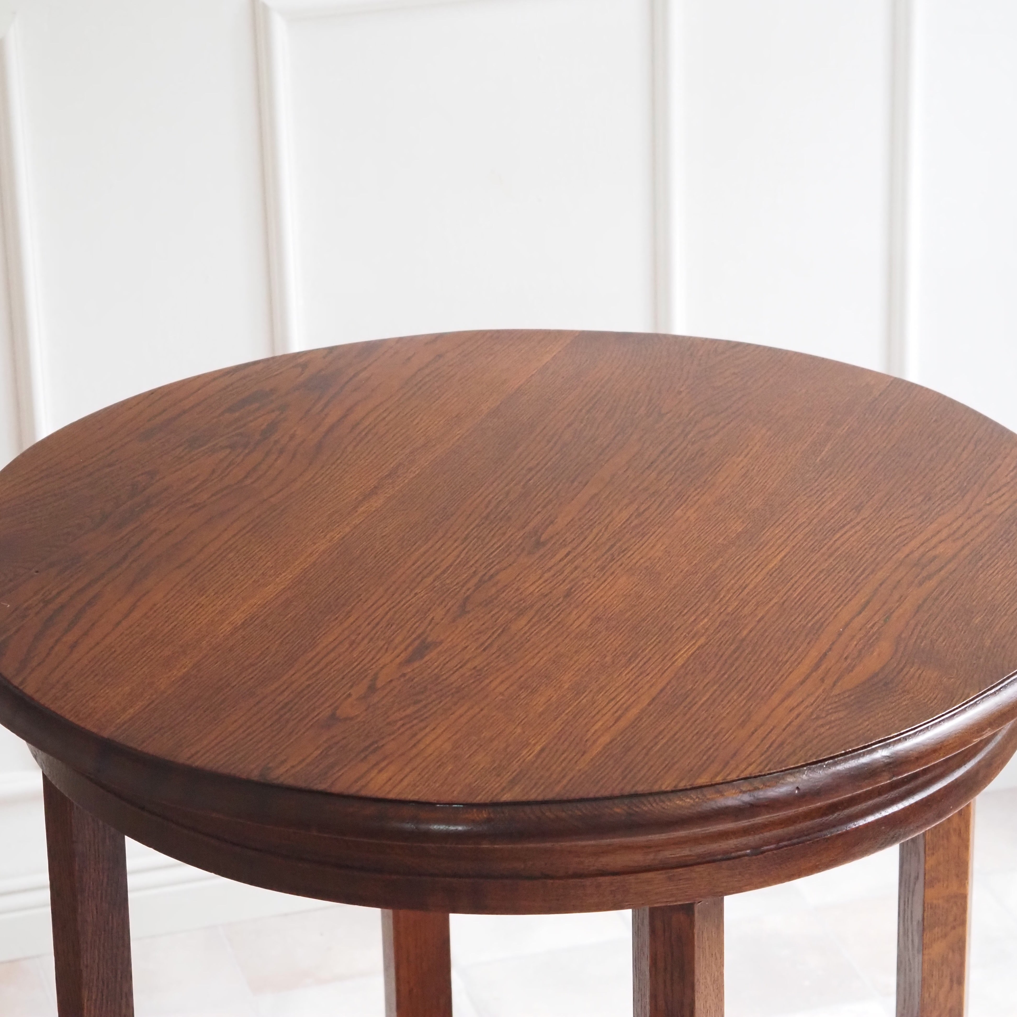Beistelltisch Art Deco Eiche rund um 1920