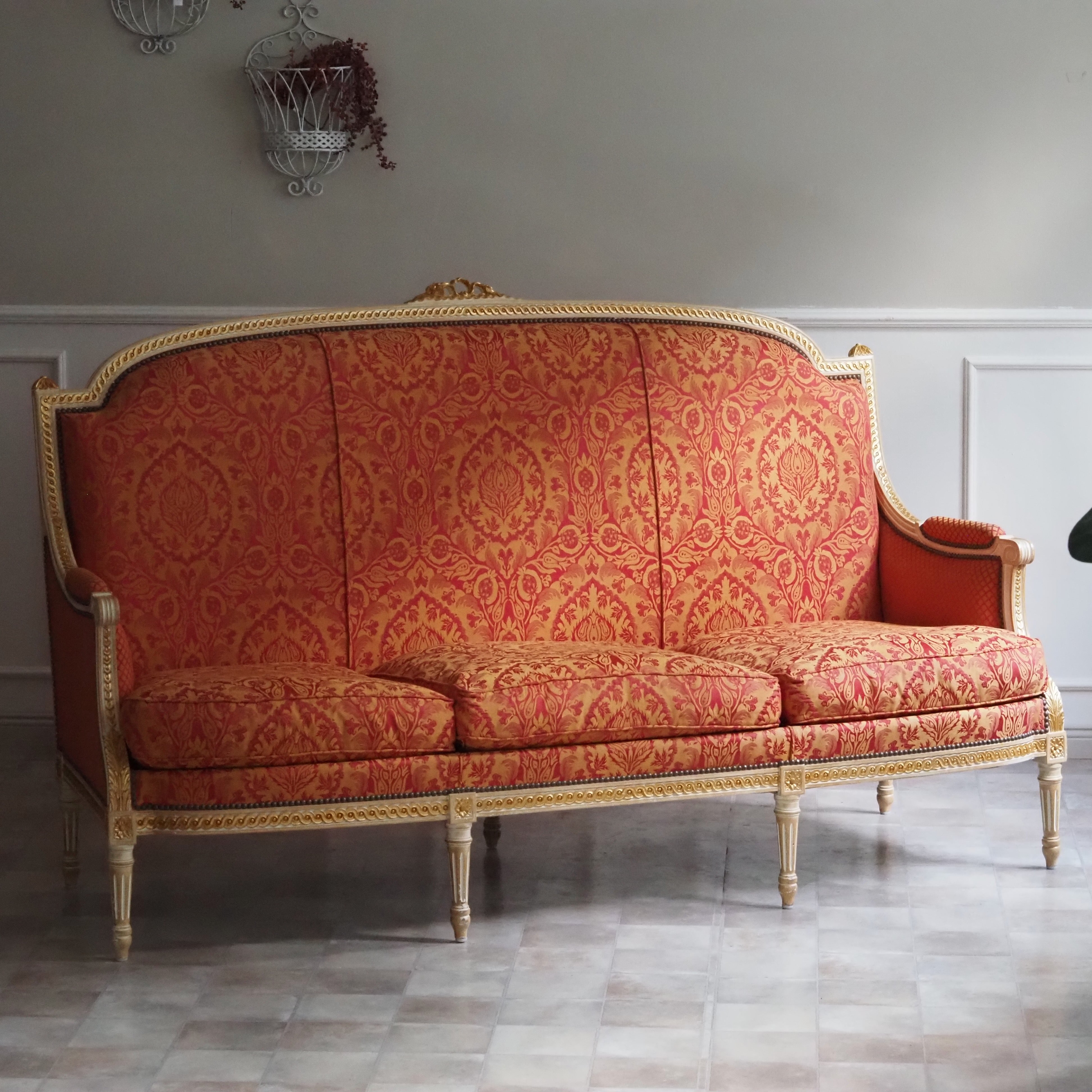 Sitzbank Louis XVI Stil – Balzarotti Paris, 3-Sitzer mit Damastbezug