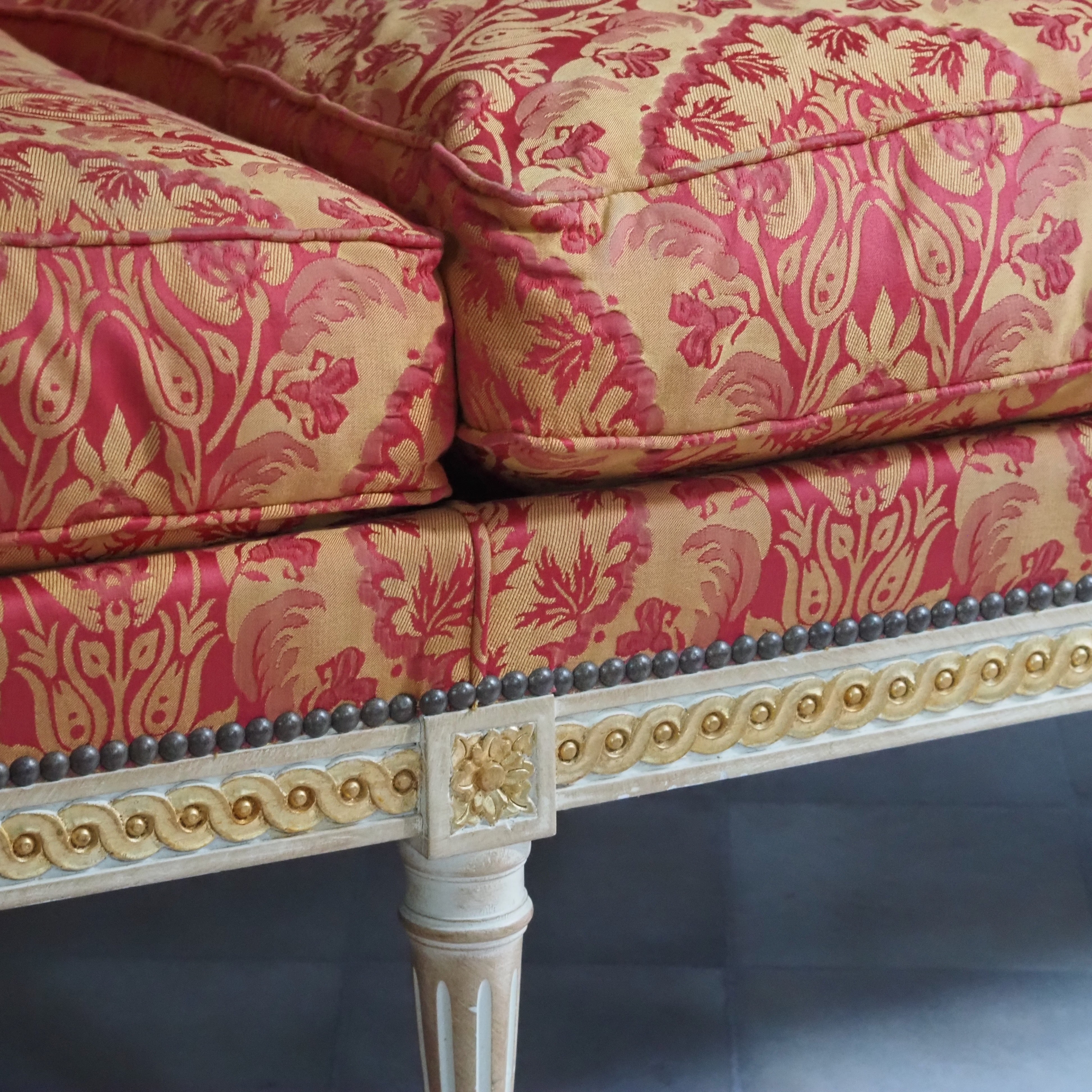 Sitzbank Louis XVI Stil – Balzarotti Paris, 3-Sitzer mit Damastbezug