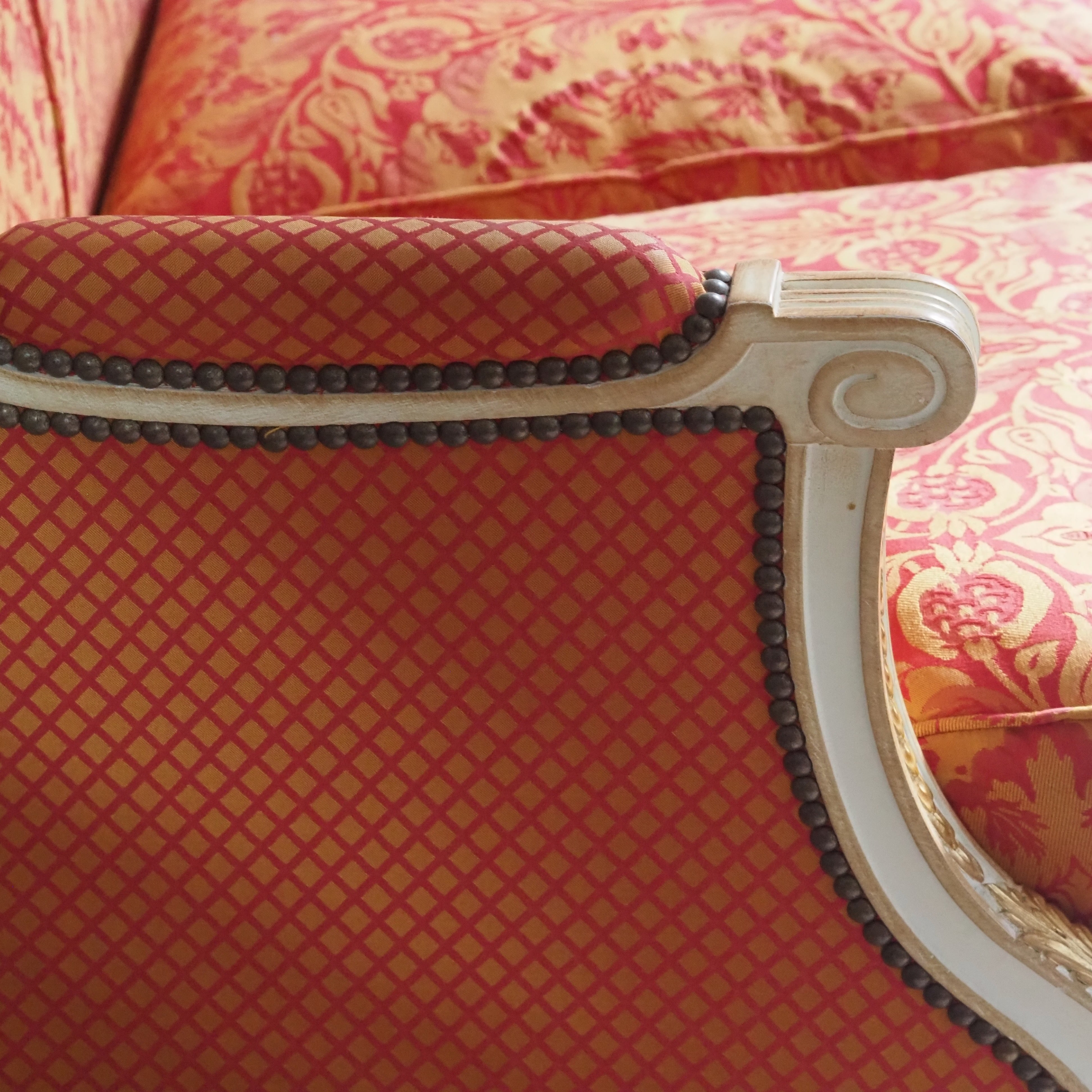 Sitzbank Louis XVI Stil – Balzarotti Paris, 3-Sitzer mit Damastbezug