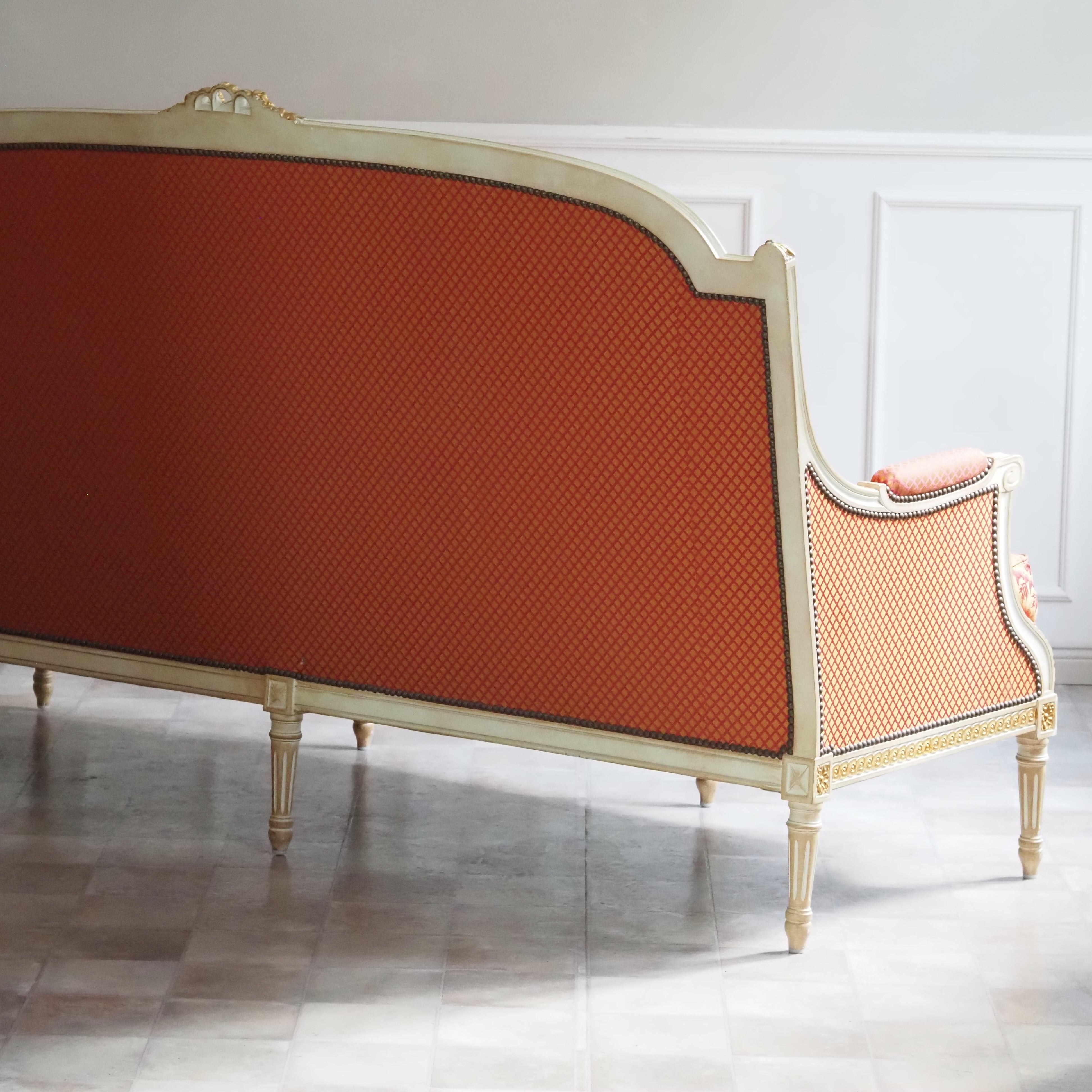 Sitzbank Louis XVI Stil – Balzarotti Paris, 3-Sitzer mit Damastbezug