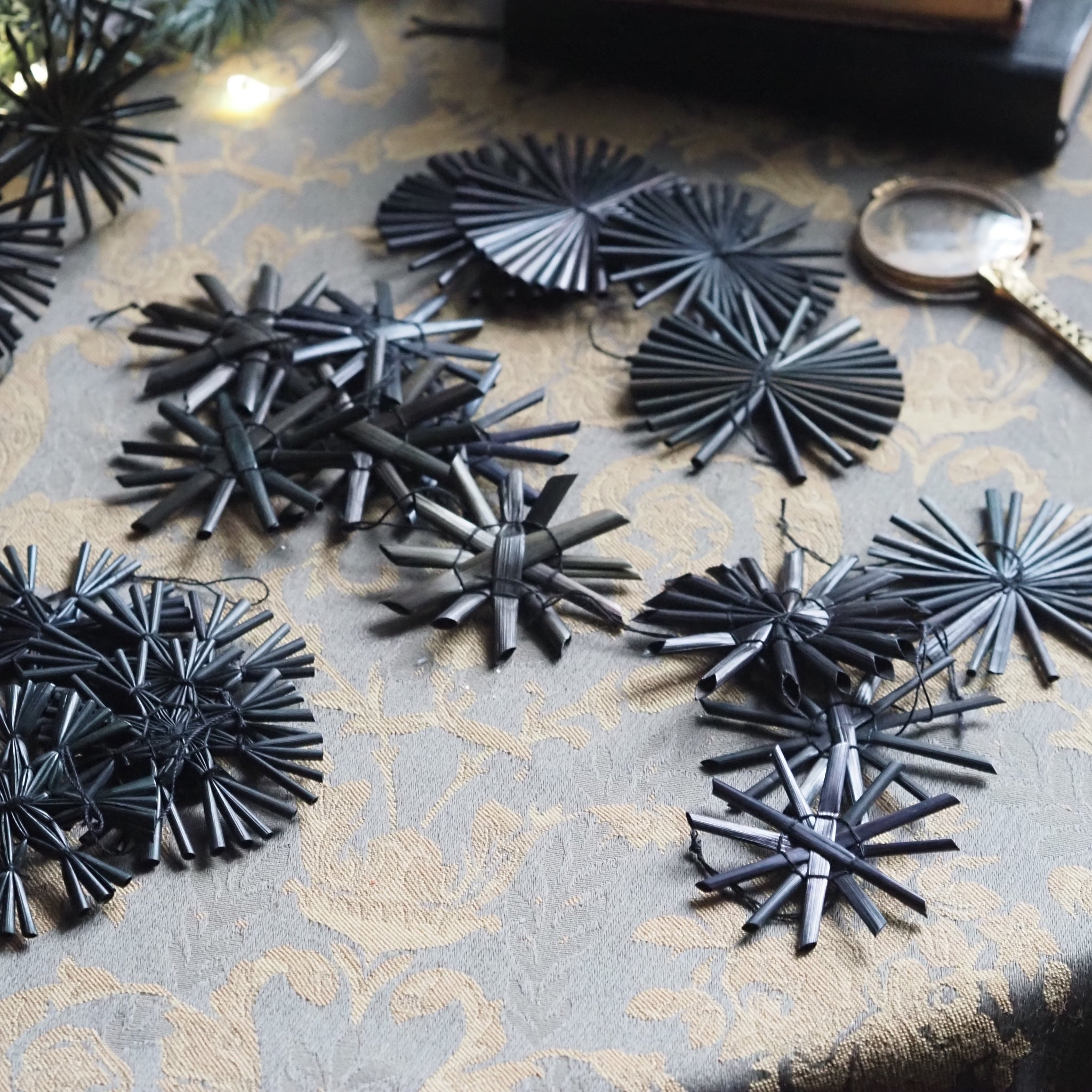 DECOR - NEW - Minimalistische Strohsterne SET